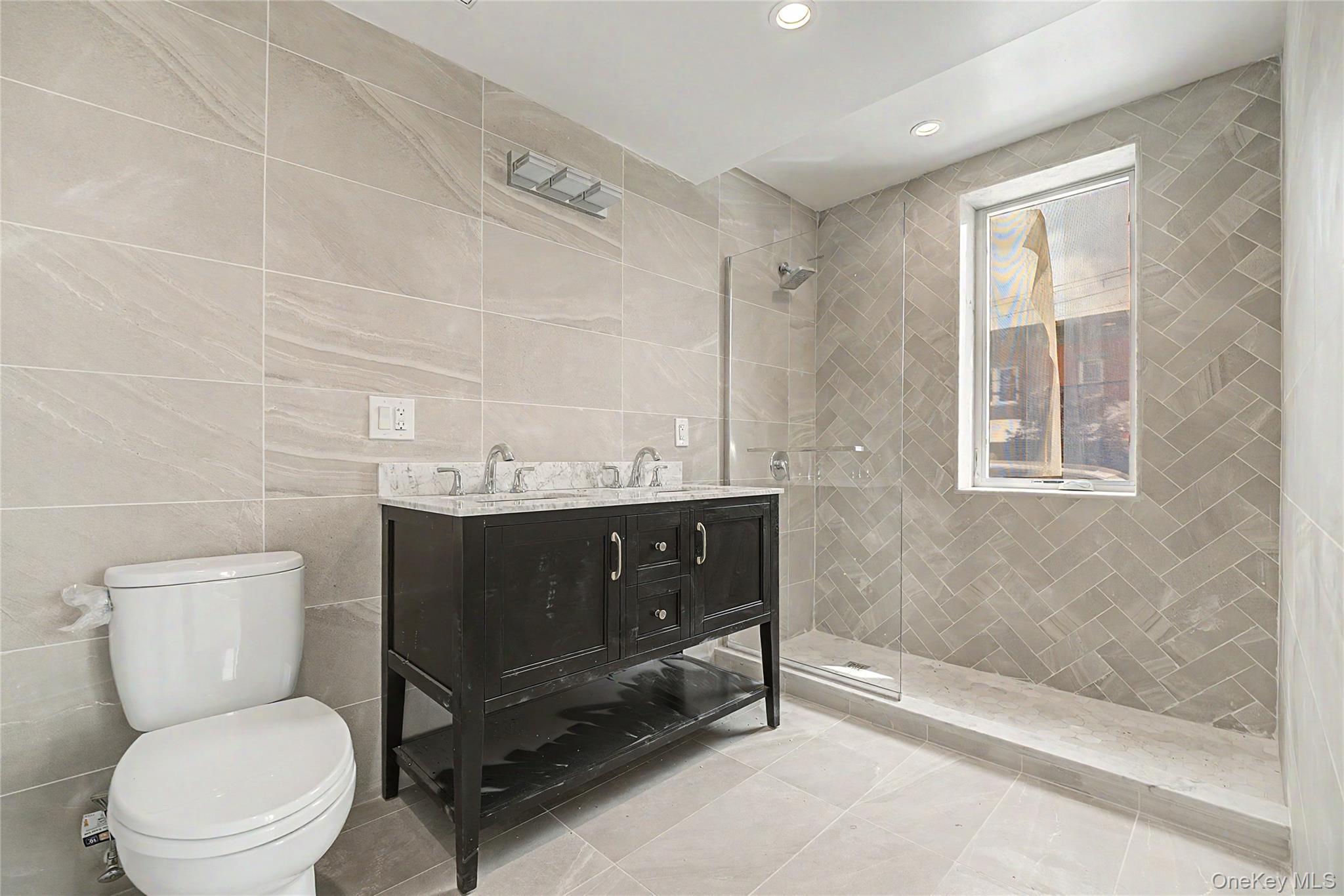 Single Family 34th Avenue  Queens, NY 11368, MLS-1032380-19