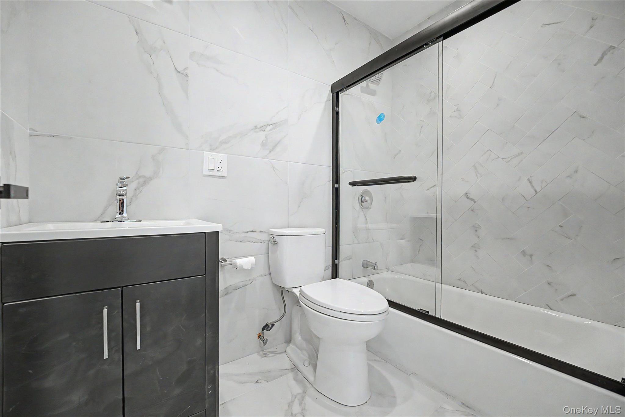 Single Family 34th Avenue  Queens, NY 11368, MLS-1032380-5