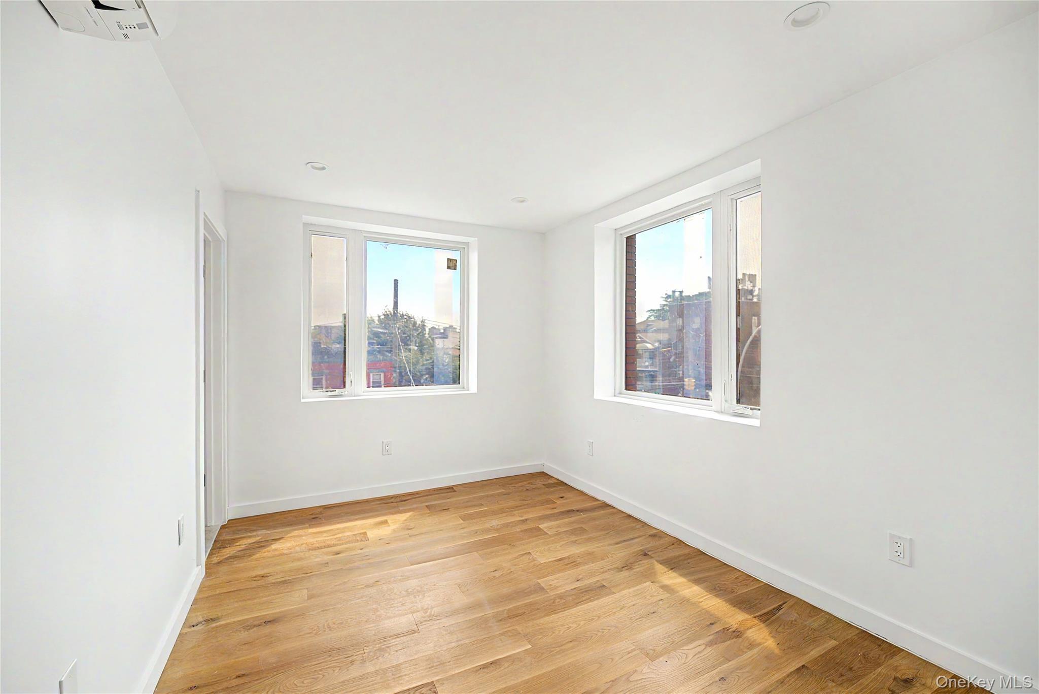 Single Family 34th Avenue  Queens, NY 11368, MLS-1032380-7