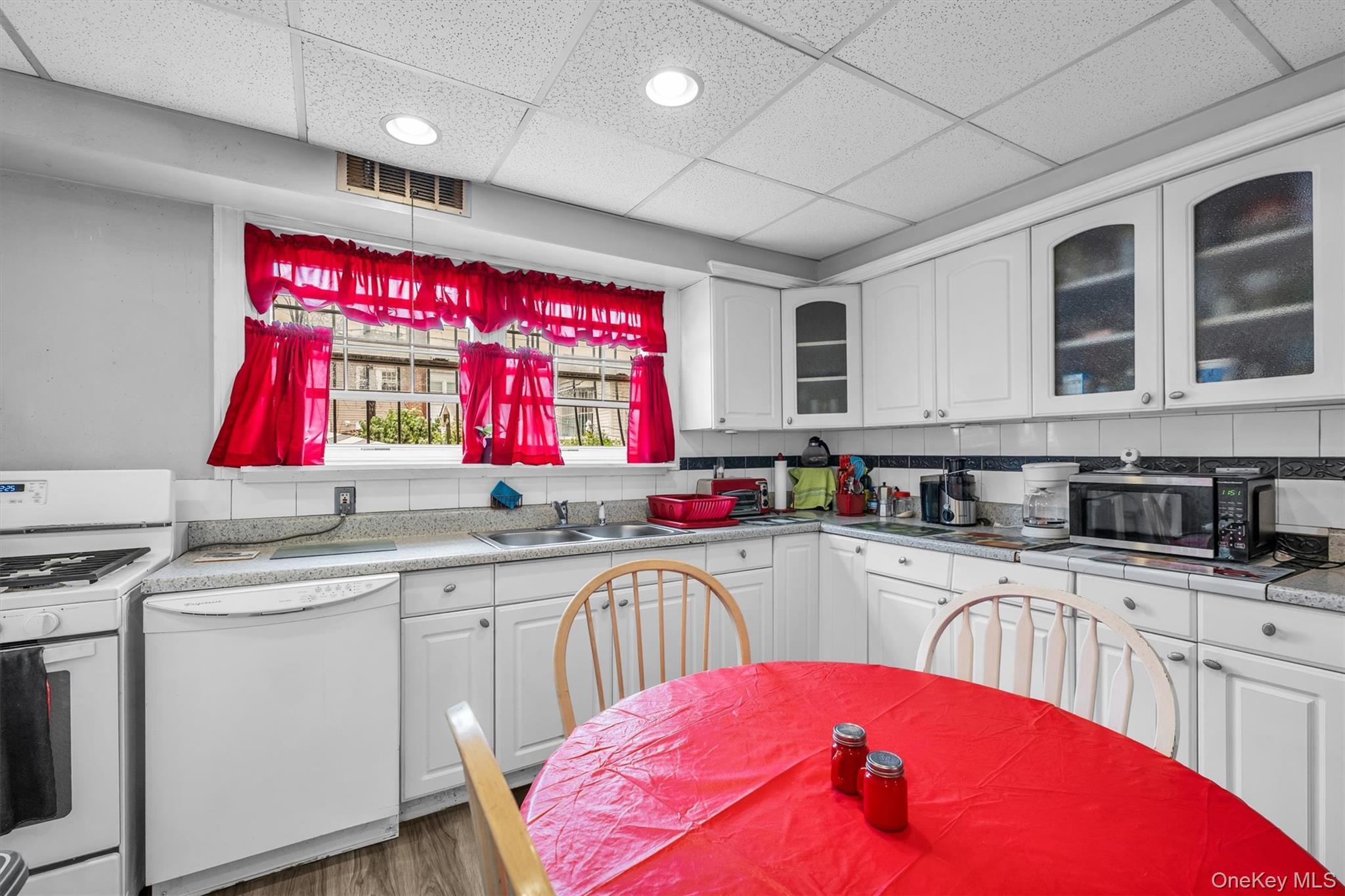 Single Family Van Wyck Expressway Queens, NY 11420, MLS-1032388-16