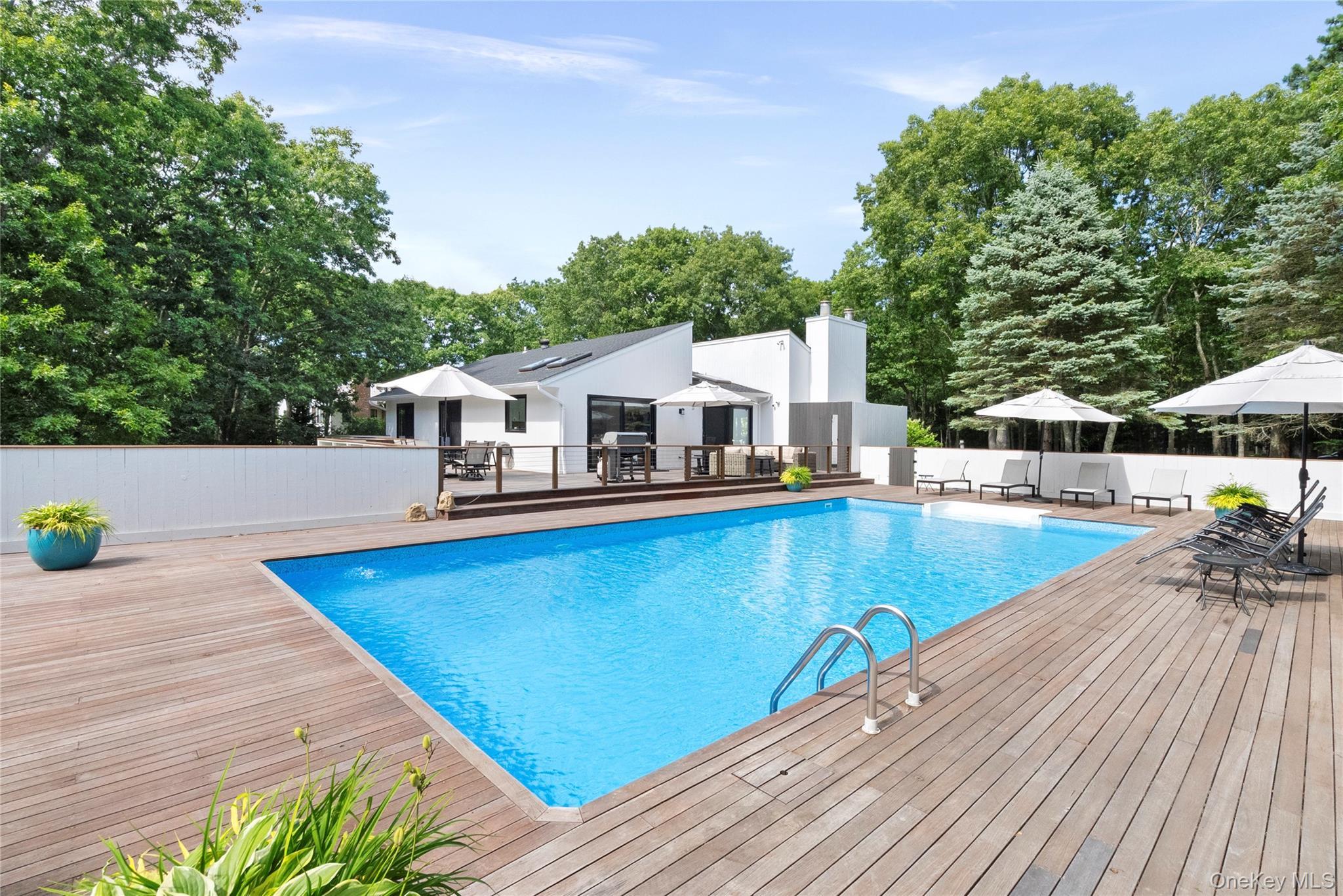 Single Family Old Farm Road  Suffolk County, NY 11962, MLS-1032391-2