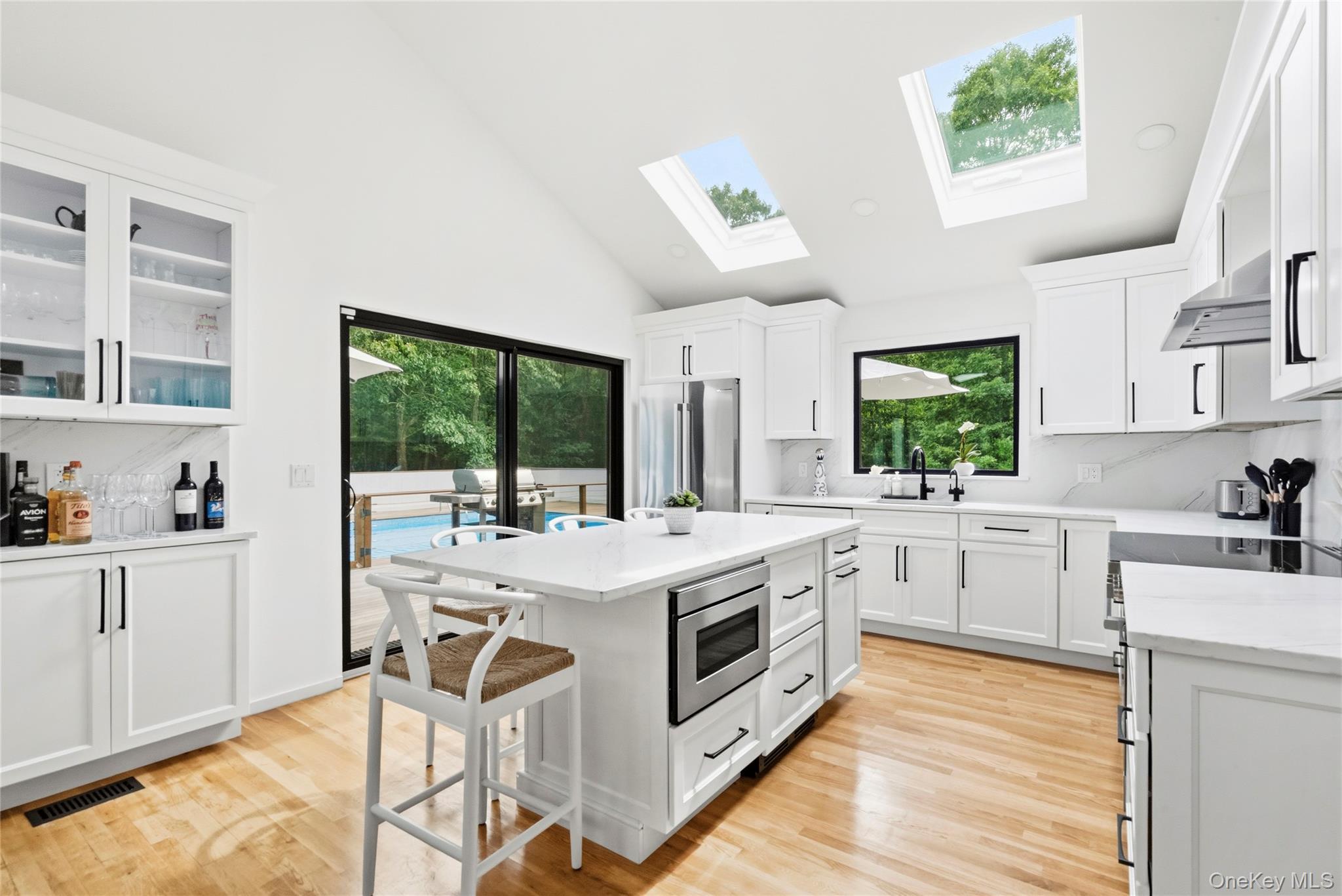 Single Family Old Farm Road  Suffolk County, NY 11962, MLS-1032391-4