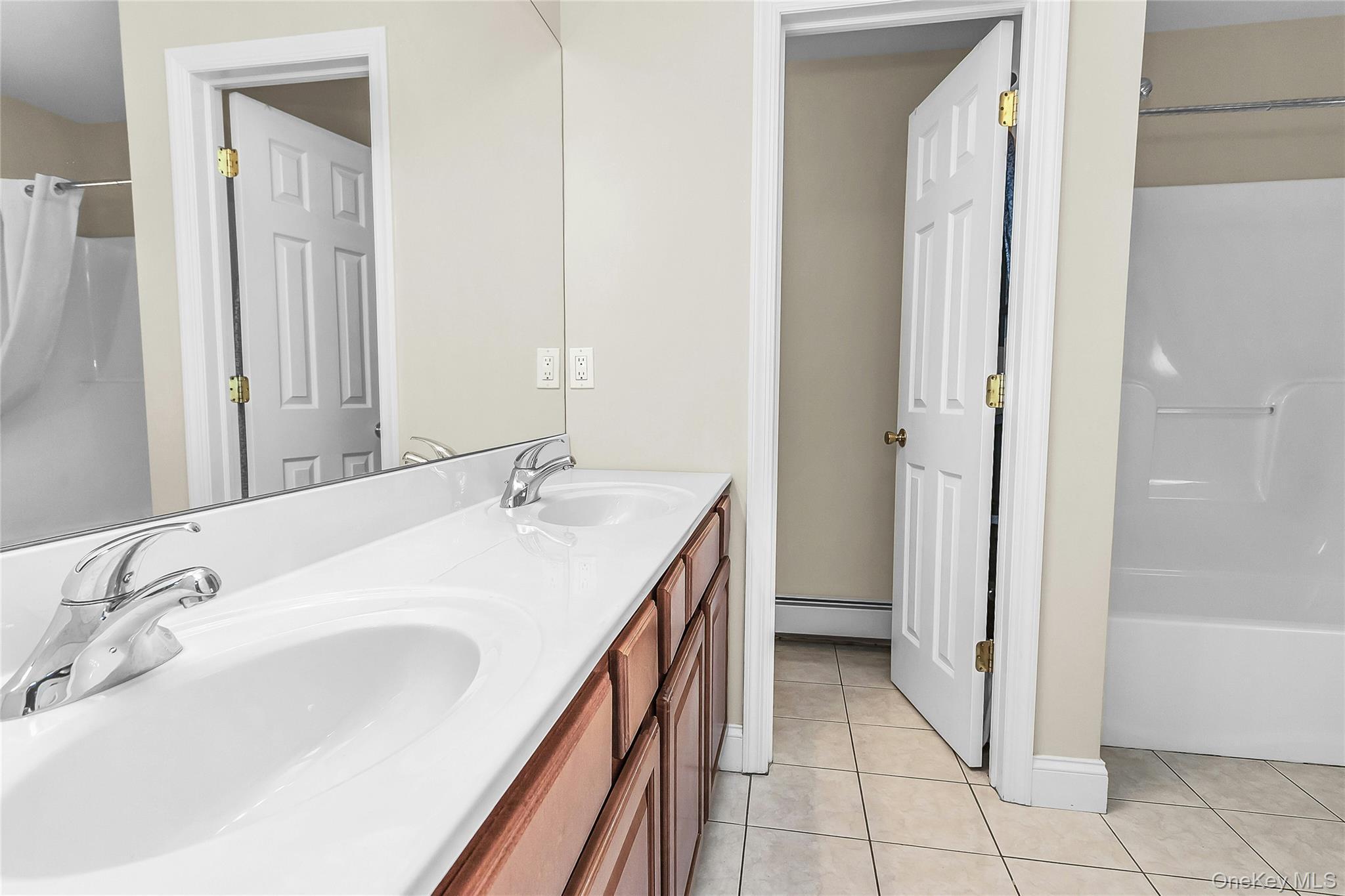 Single Family Seawood Drive Suffolk County, NY 11971, MLS-1032396-20