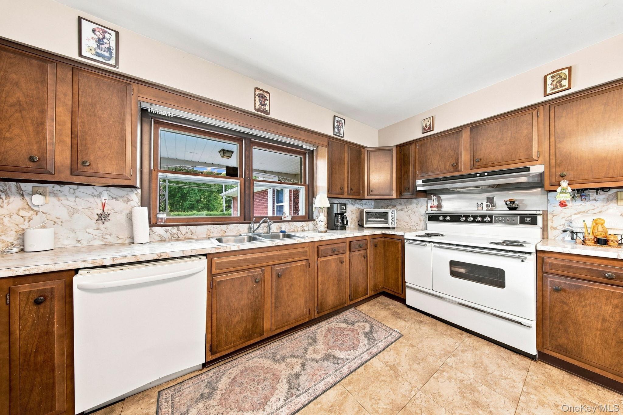 Single Family White Road Sullivan County, NY 12737, MLS-1032412-9