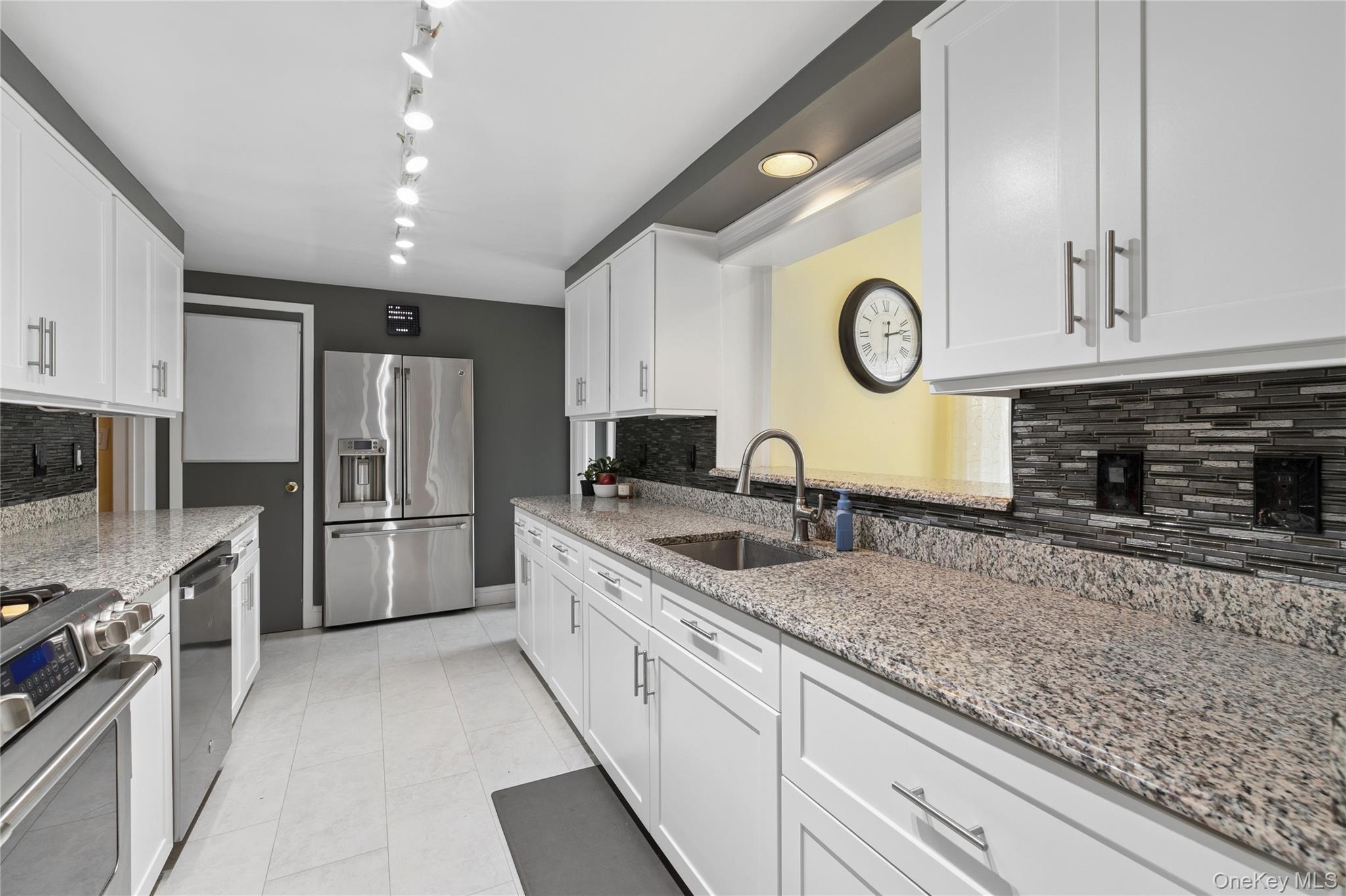 Single Family Westminster Road  Nassau County, NY 11552, MLS-1032427-24