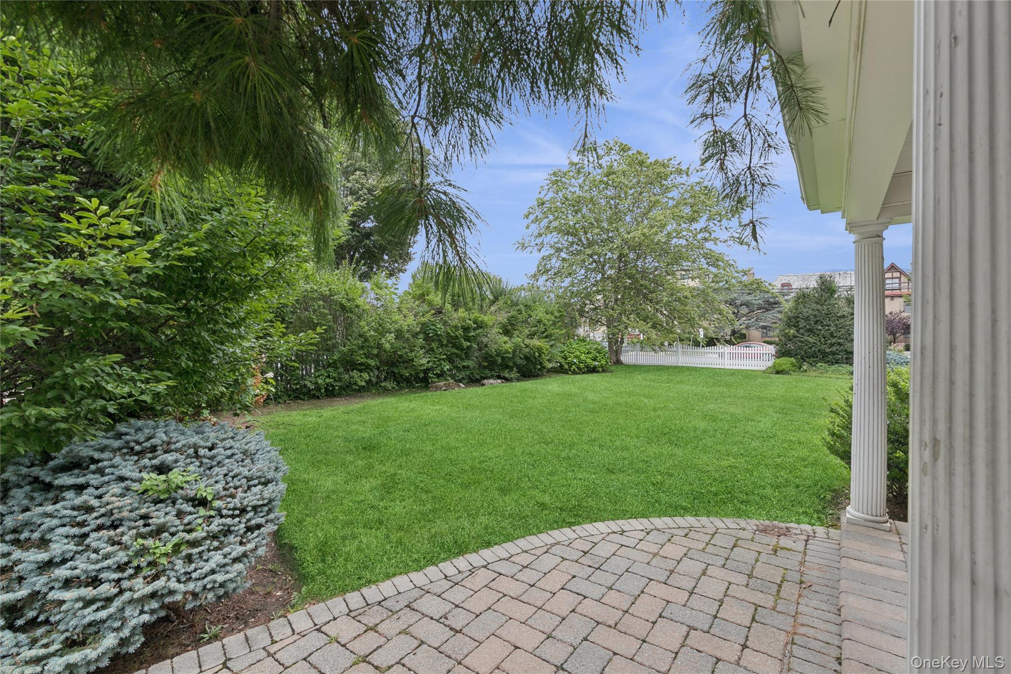 Single Family Westminster Road  Nassau County, NY 11552, MLS-1032427-4