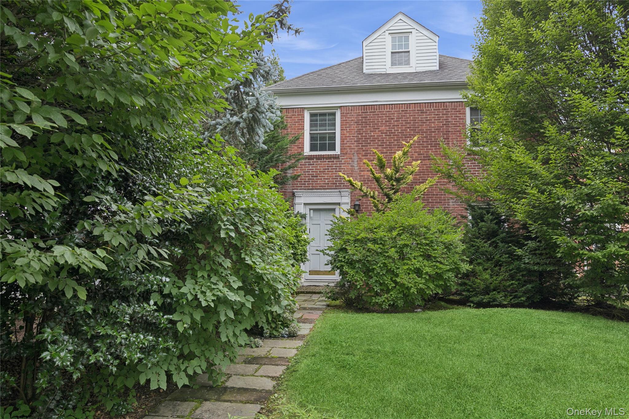 Single Family Westminster Road  Nassau County, NY 11552, MLS-1032427-43