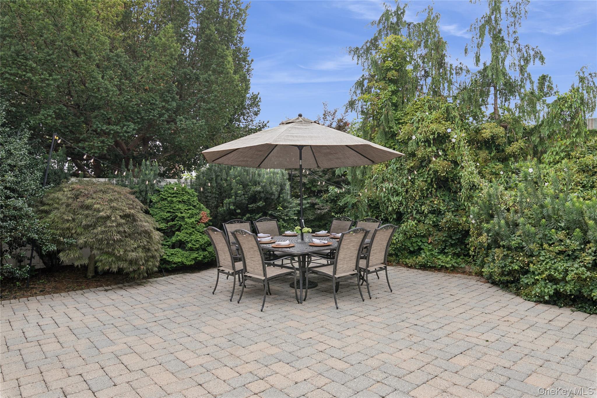 Single Family Westminster Road  Nassau County, NY 11552, MLS-1032427-7
