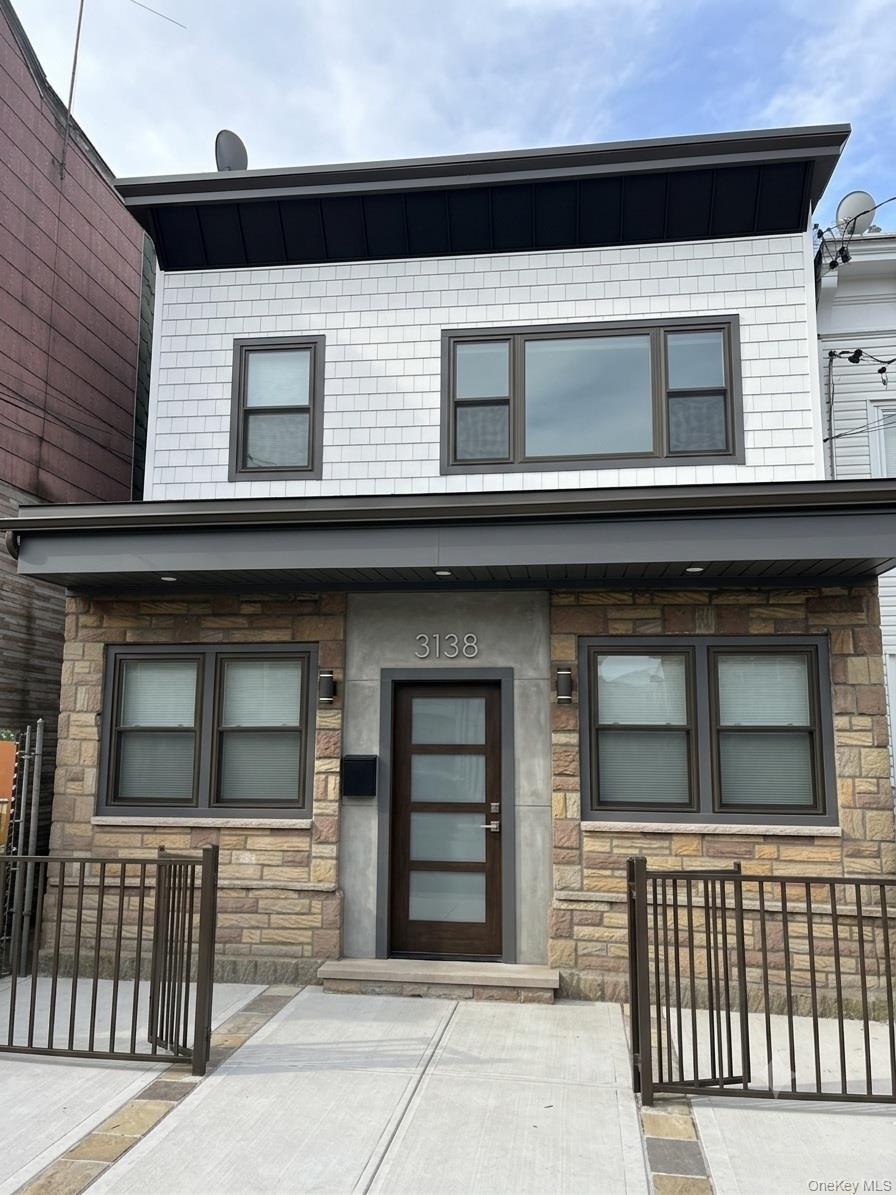 Single Family 95th Avenue Queens, NY 11416, MLS-1032434-2