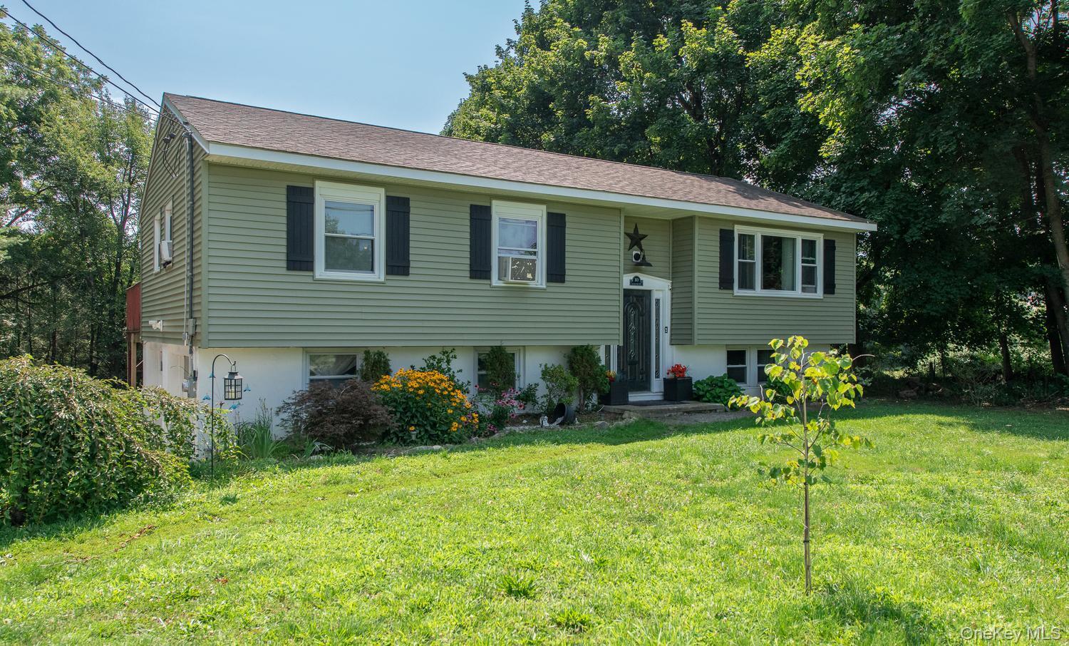 Single Family Lakeview Court Dutchess County, NY 12603, MLS-1032439-3