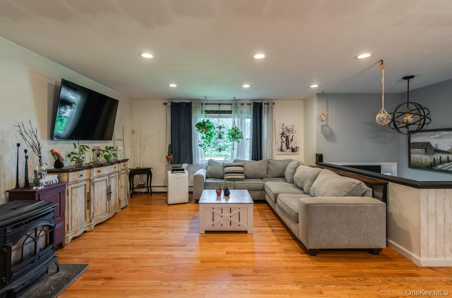 Single Family Lakeview Court Dutchess County, NY 12603, MLS-1032439-6