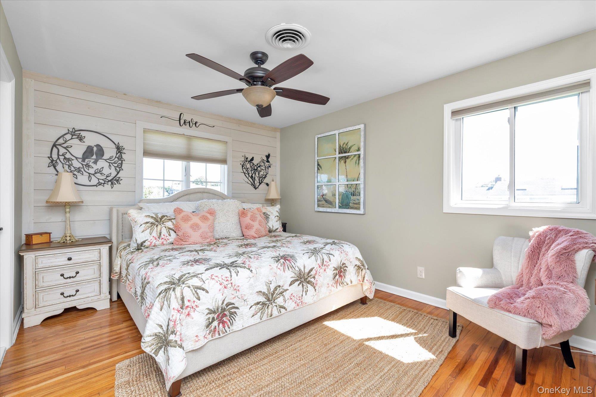 Single Family Montgomery Lane Suffolk County, NY 11706, MLS-1032442-17