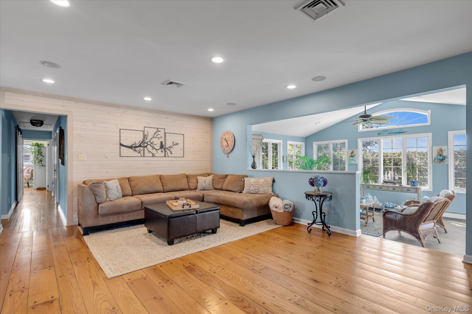Single Family Montgomery Lane Suffolk County, NY 11706, MLS-1032442-3