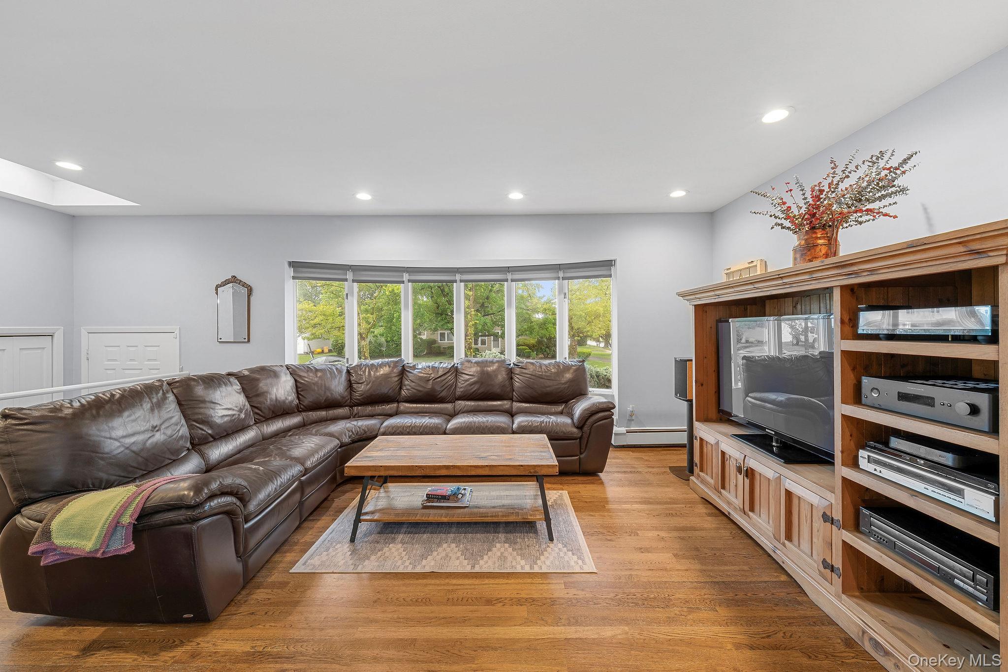 Single Family Cortland Avenue  Nassau County, NY 11753, MLS-1032453-6