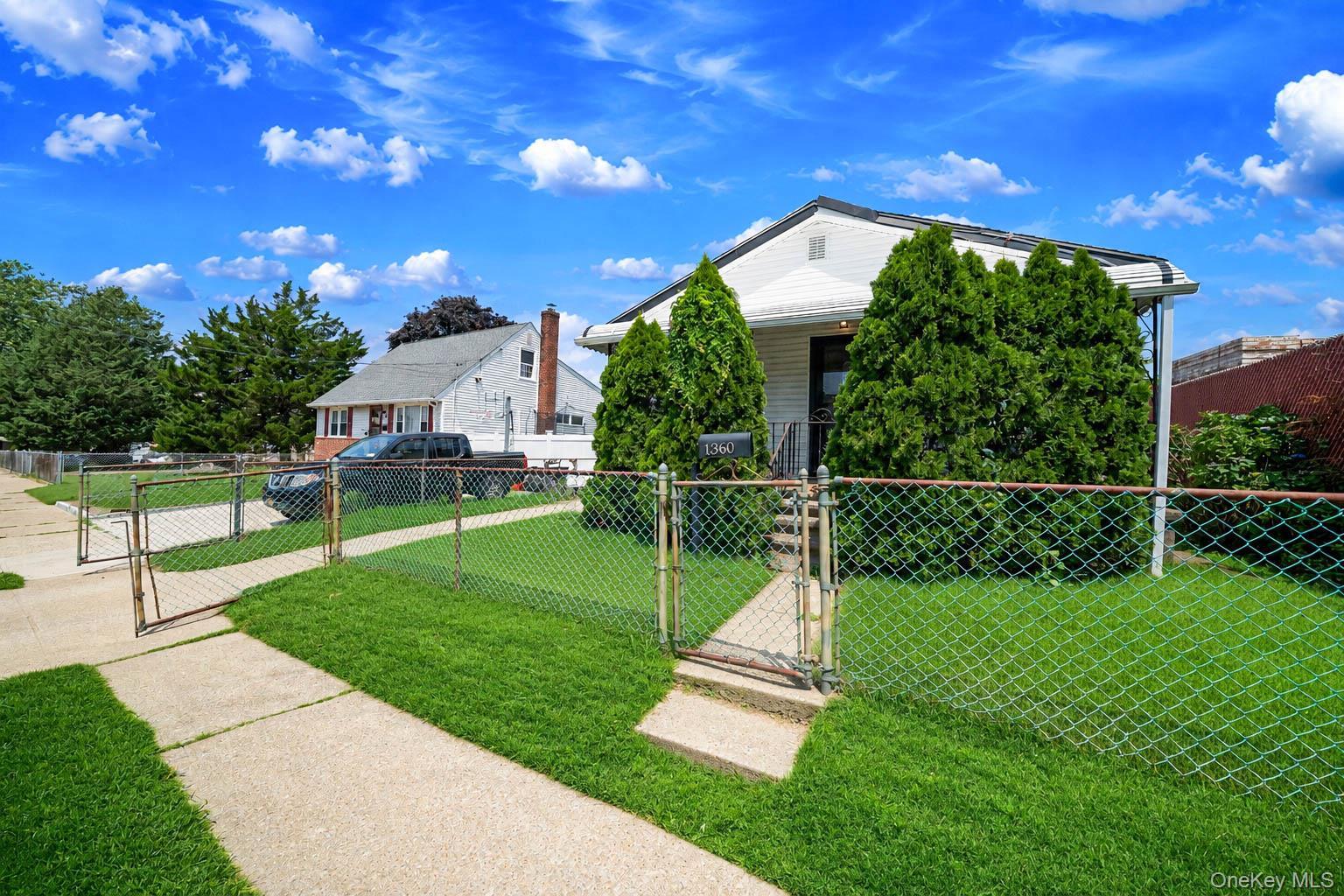 Single Family News Avenue  Nassau County, NY 11003, MLS-1032462-2