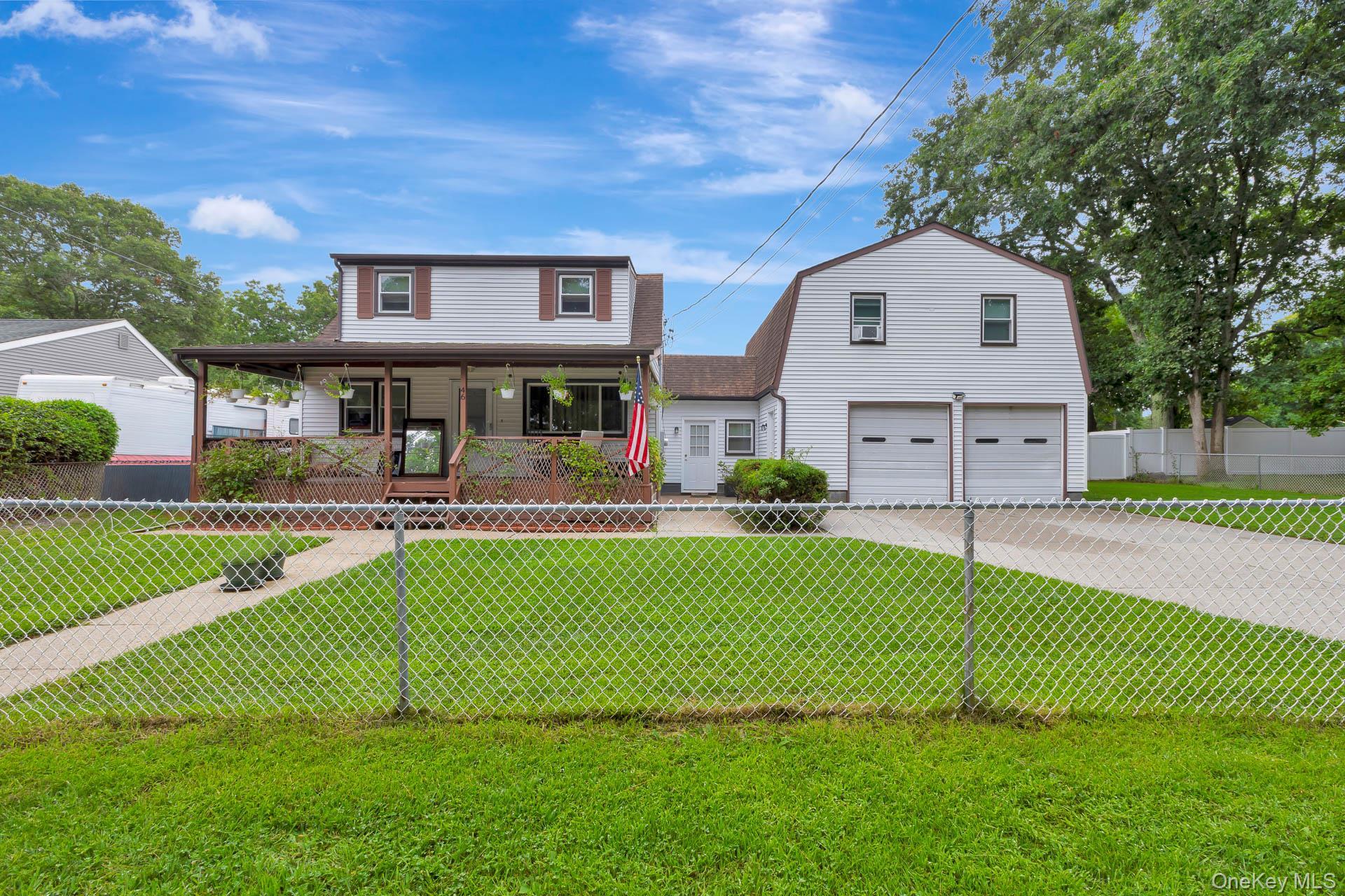 Single Family Pentmoor Drive Suffolk County, NY 11950, MLS-1032463-3