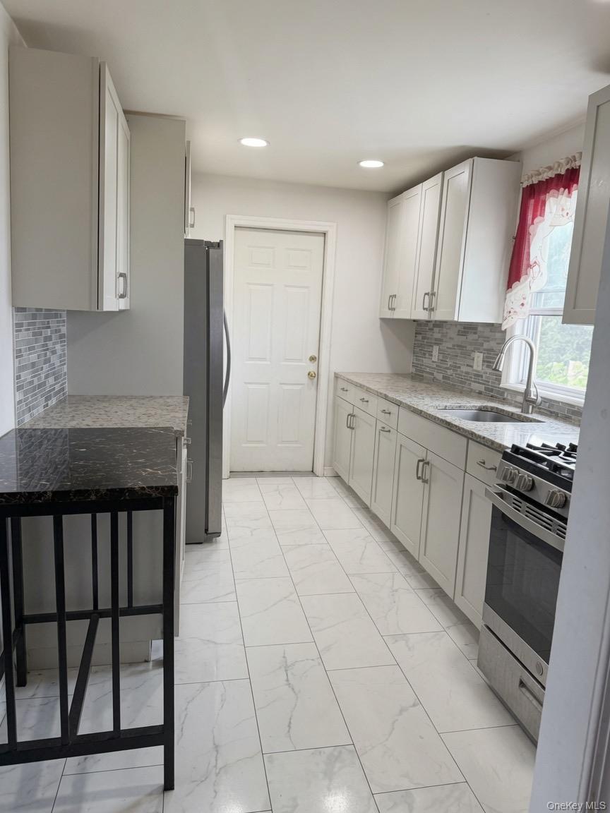 Single Family Division Avenue  Rockland County, NY 10977, MLS-1032470-5