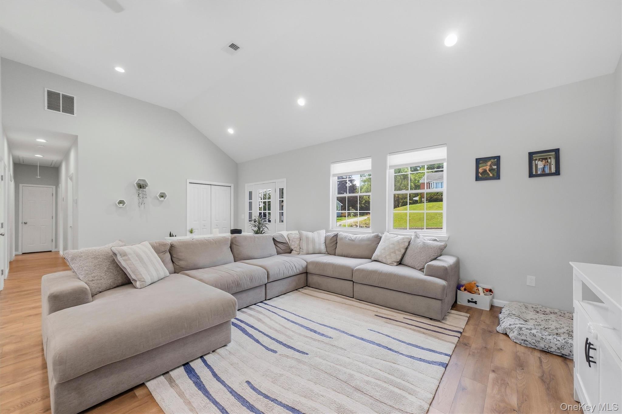 Single Family Overlook Terrace Orange County, NY 12586, MLS-1032471-9