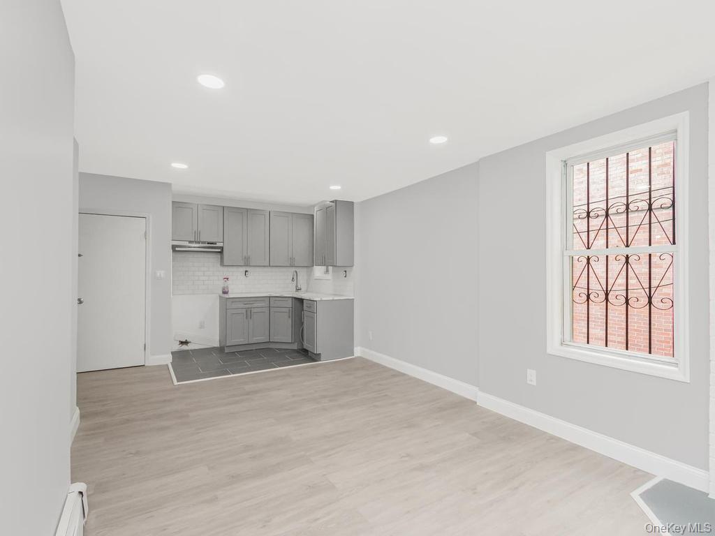 Single Family Longfellow Avenue  Bronx, NY 10460, MLS-1032476-22