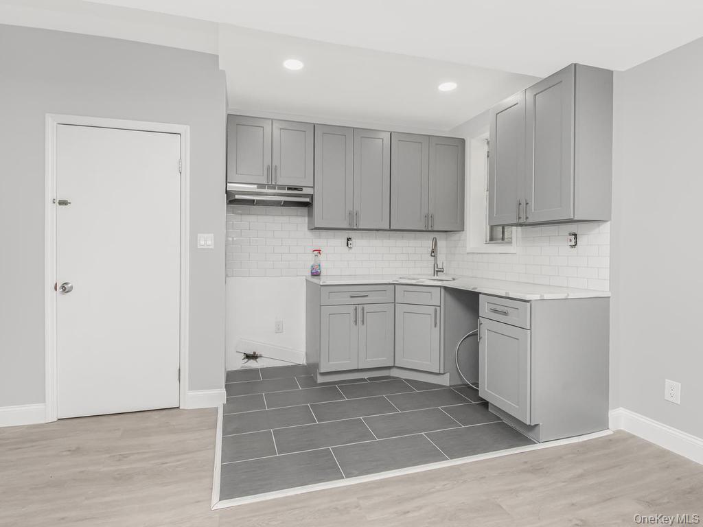 Single Family Longfellow Avenue  Bronx, NY 10460, MLS-1032476-23