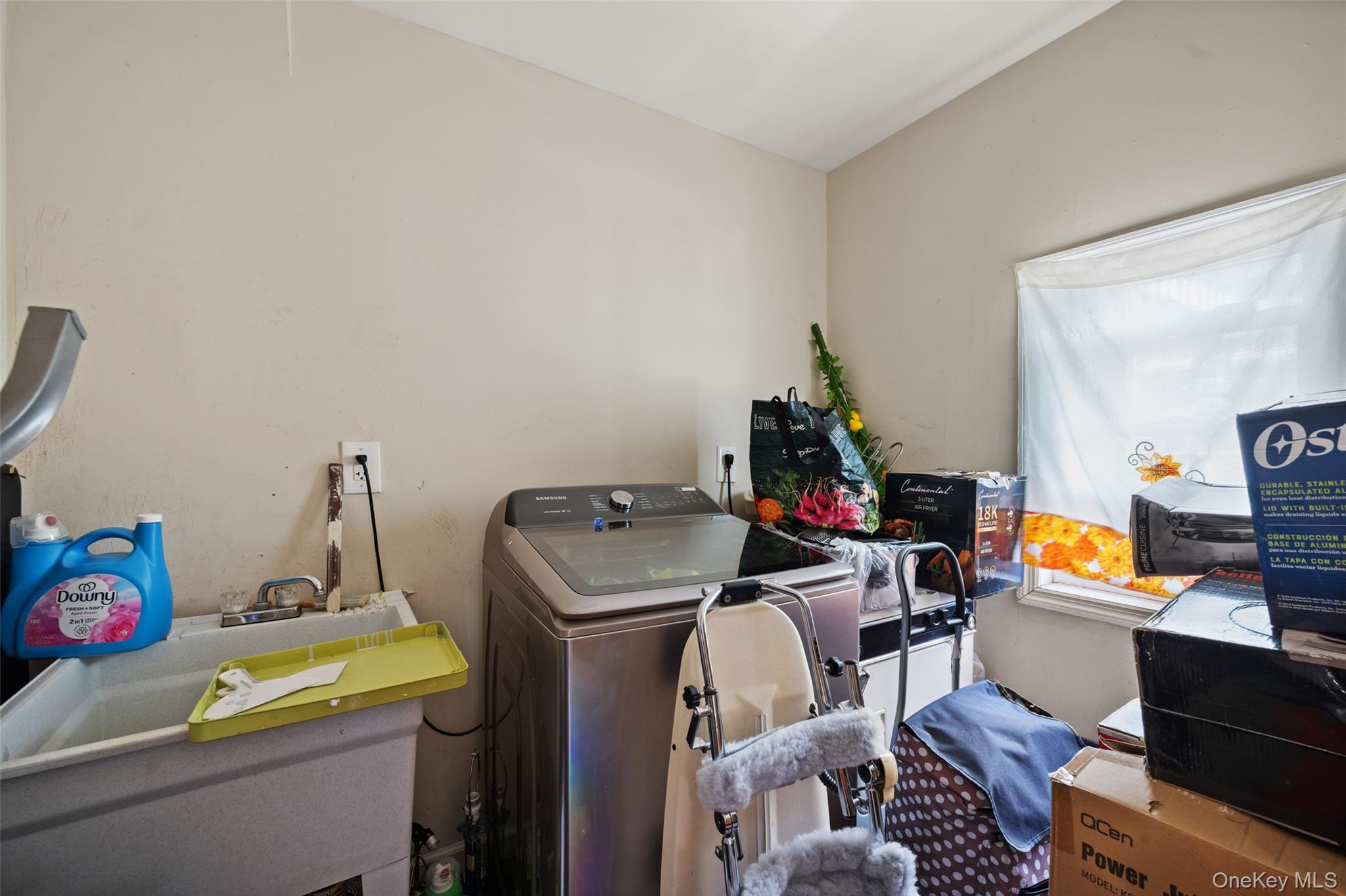 Single Family E 224th Street  Bronx, NY 10466, MLS-1032517-12
