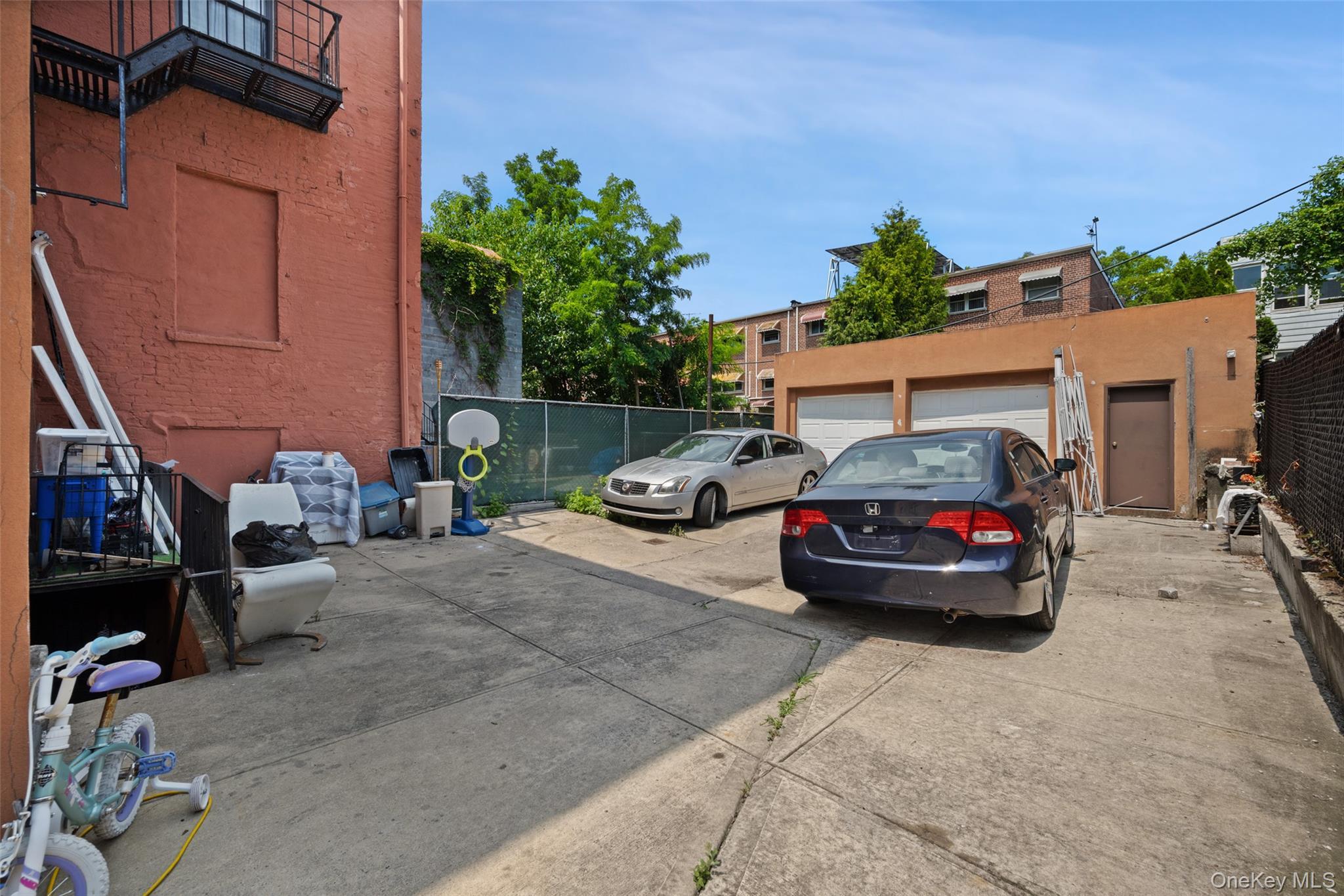 Single Family E 224th Street  Bronx, NY 10466, MLS-1032517-15