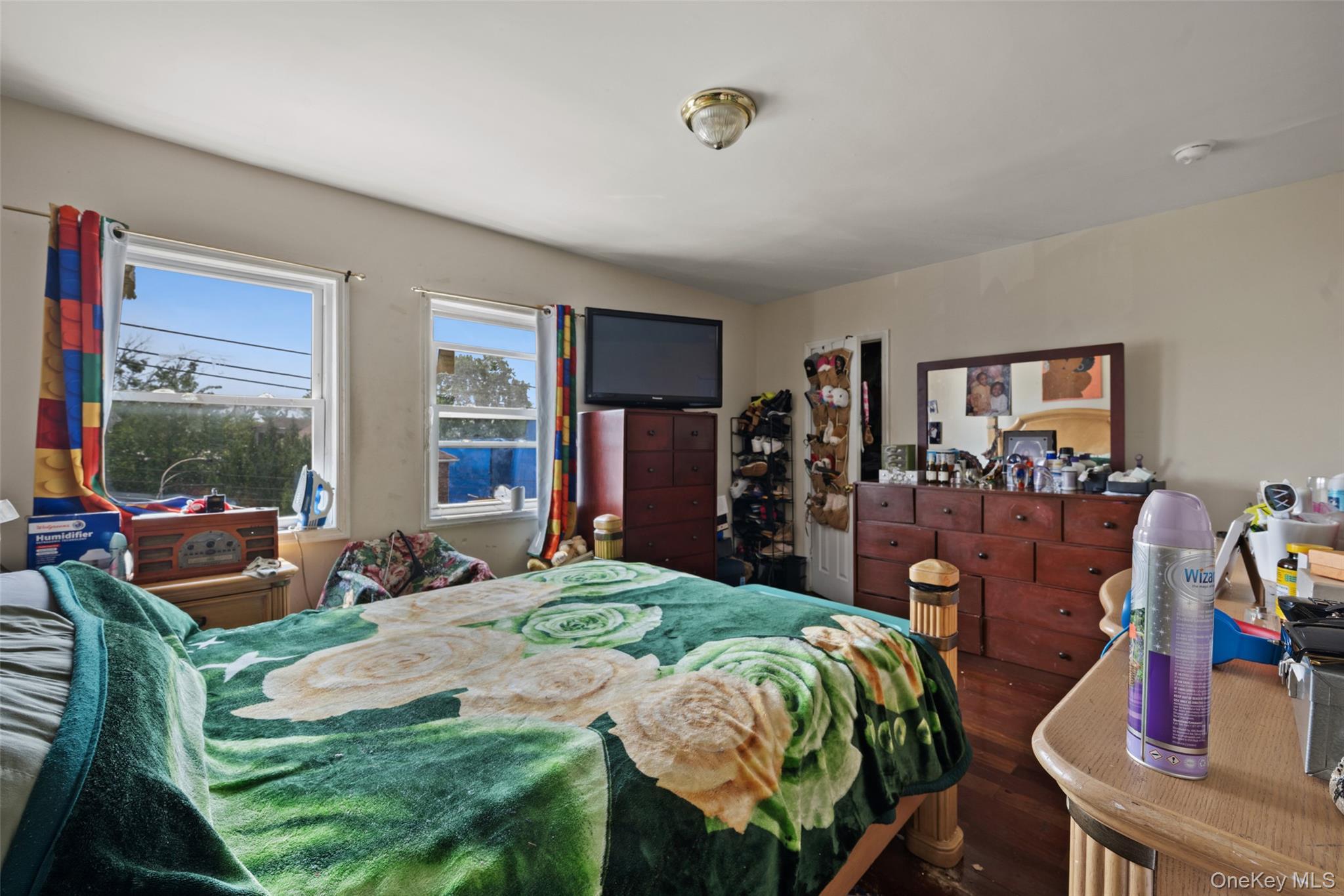 Single Family E 224th Street  Bronx, NY 10466, MLS-1032517-5