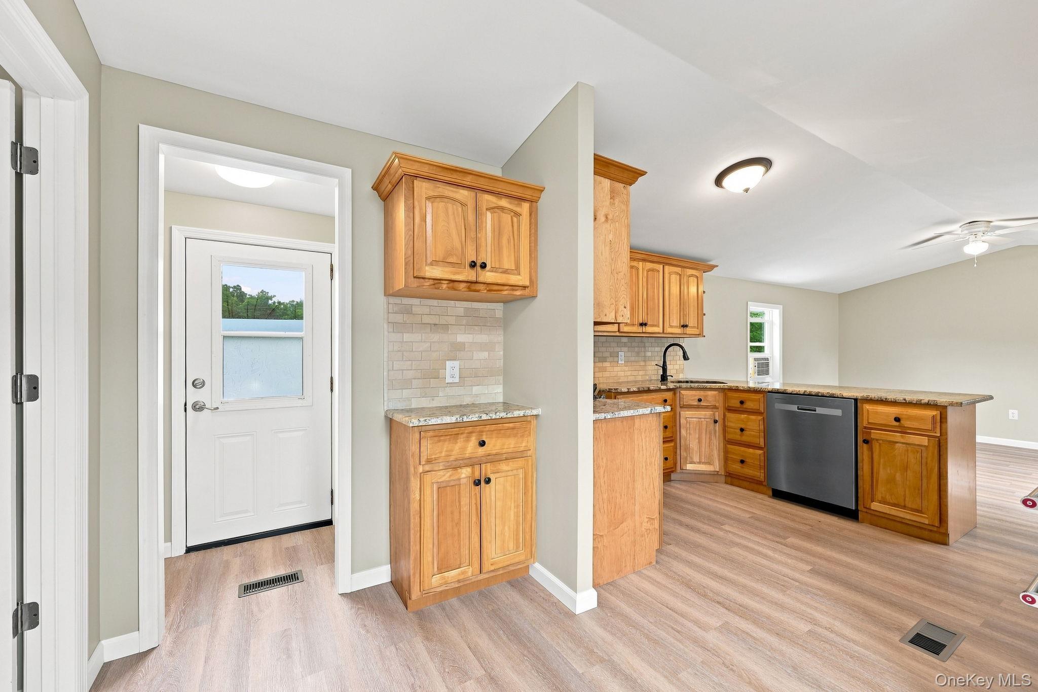 Single Family Mettacahonts Ulster County, NY 12404, MLS-1032520-10