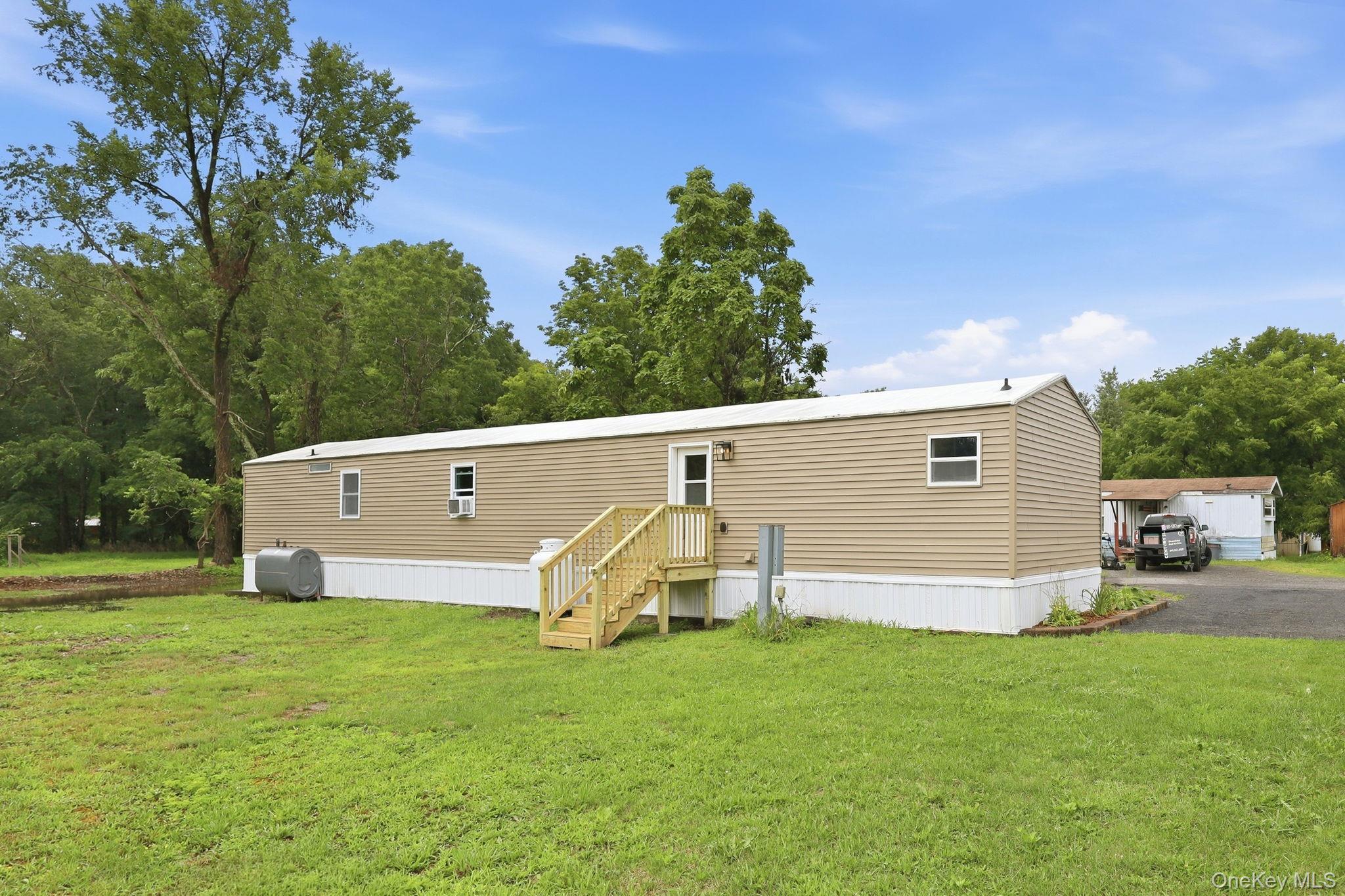 Single Family Mettacahonts Ulster County, NY 12404, MLS-1032520-32