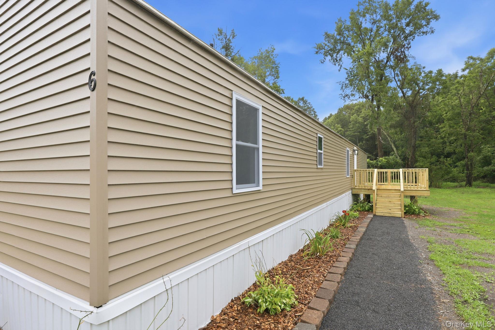 Single Family Mettacahonts Ulster County, NY 12404, MLS-1032520-33
