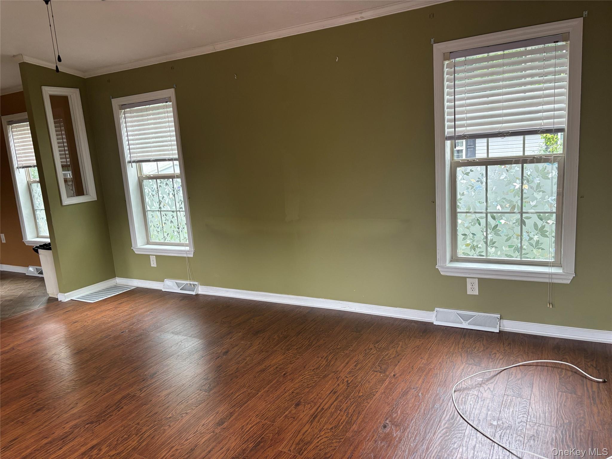 Single Family Old Country Road Suffolk County, NY 11901, MLS-1032525-12