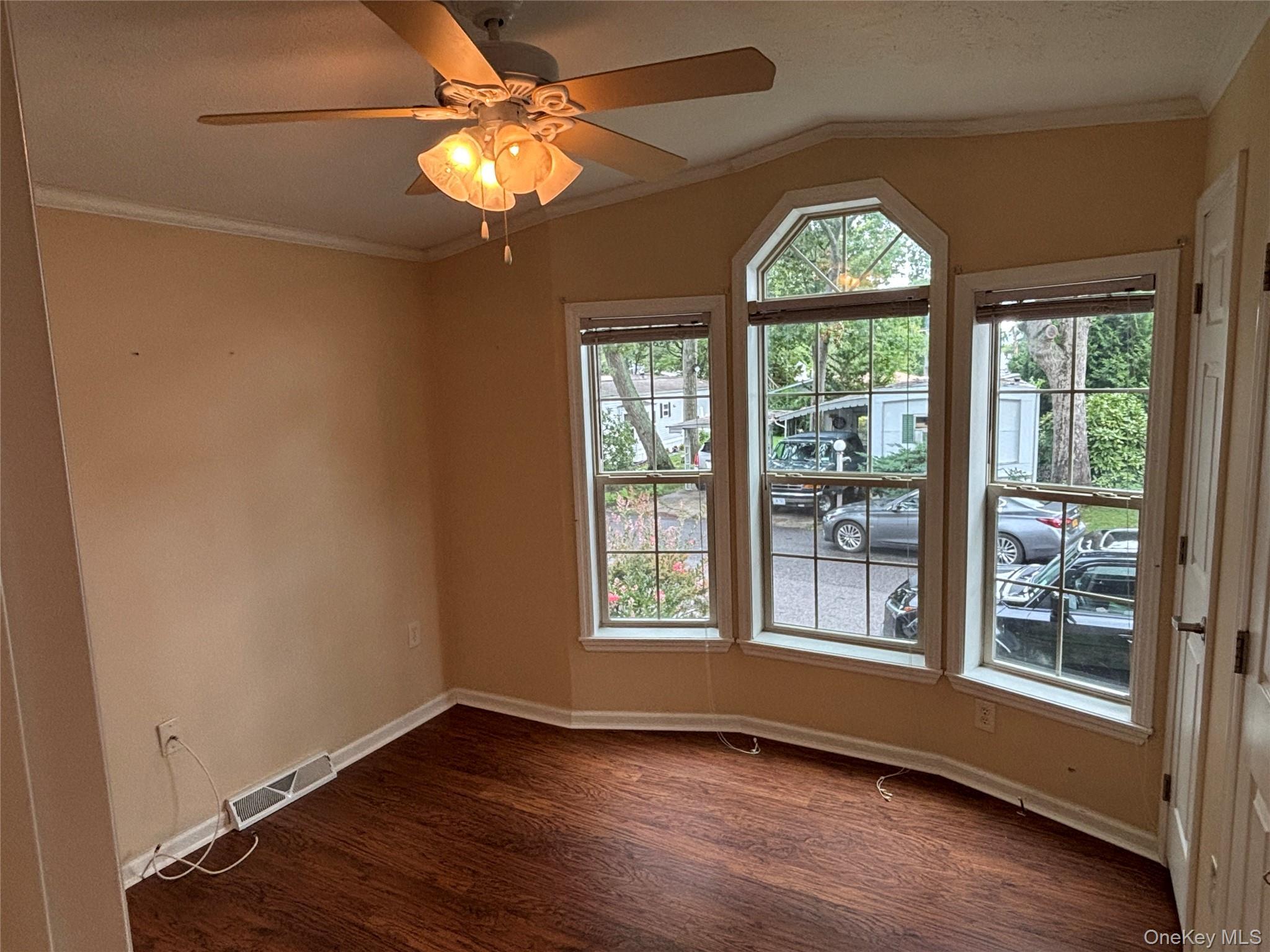 Single Family Old Country Road Suffolk County, NY 11901, MLS-1032525-18