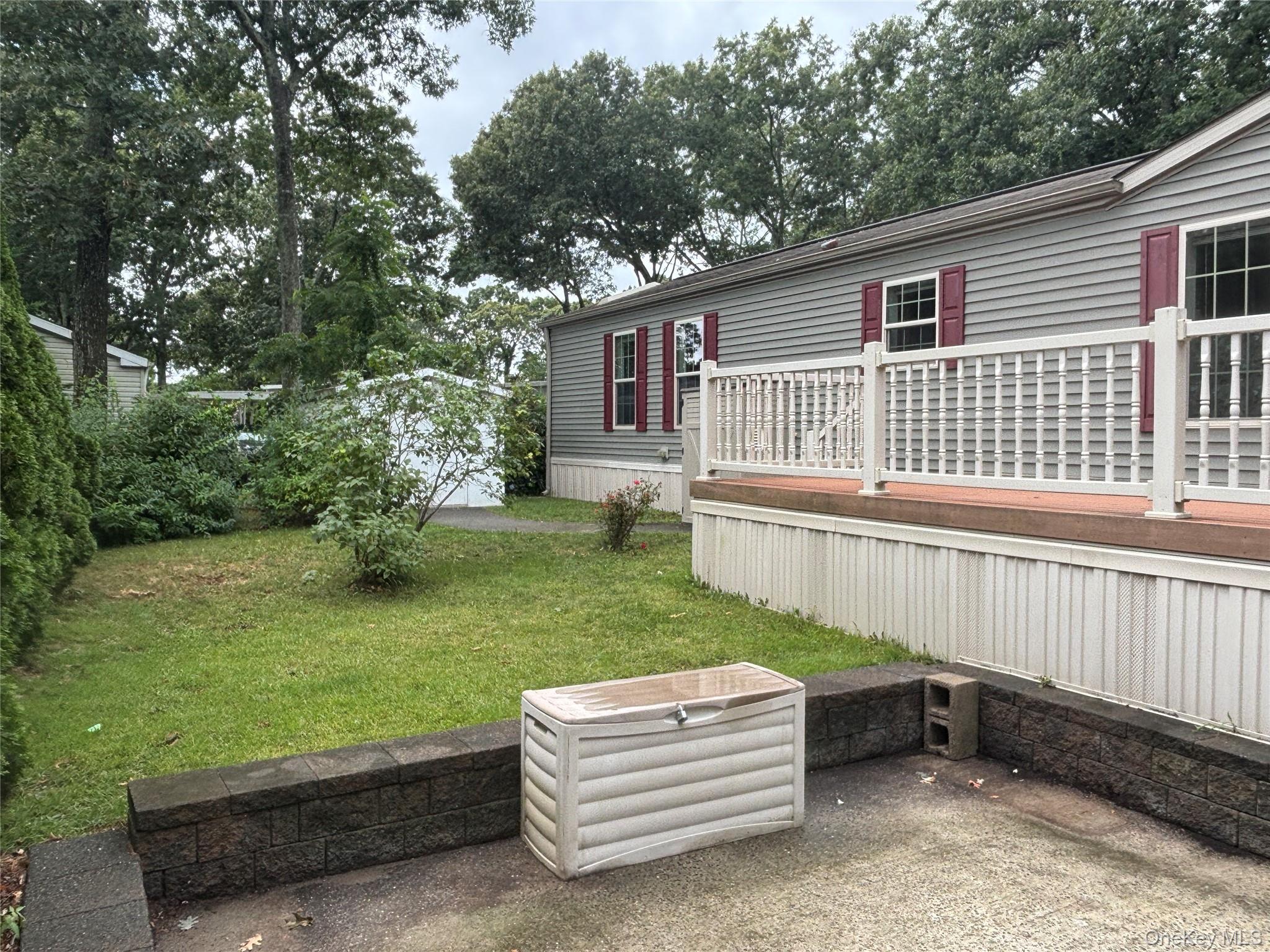 Single Family Old Country Road Suffolk County, NY 11901, MLS-1032525-5