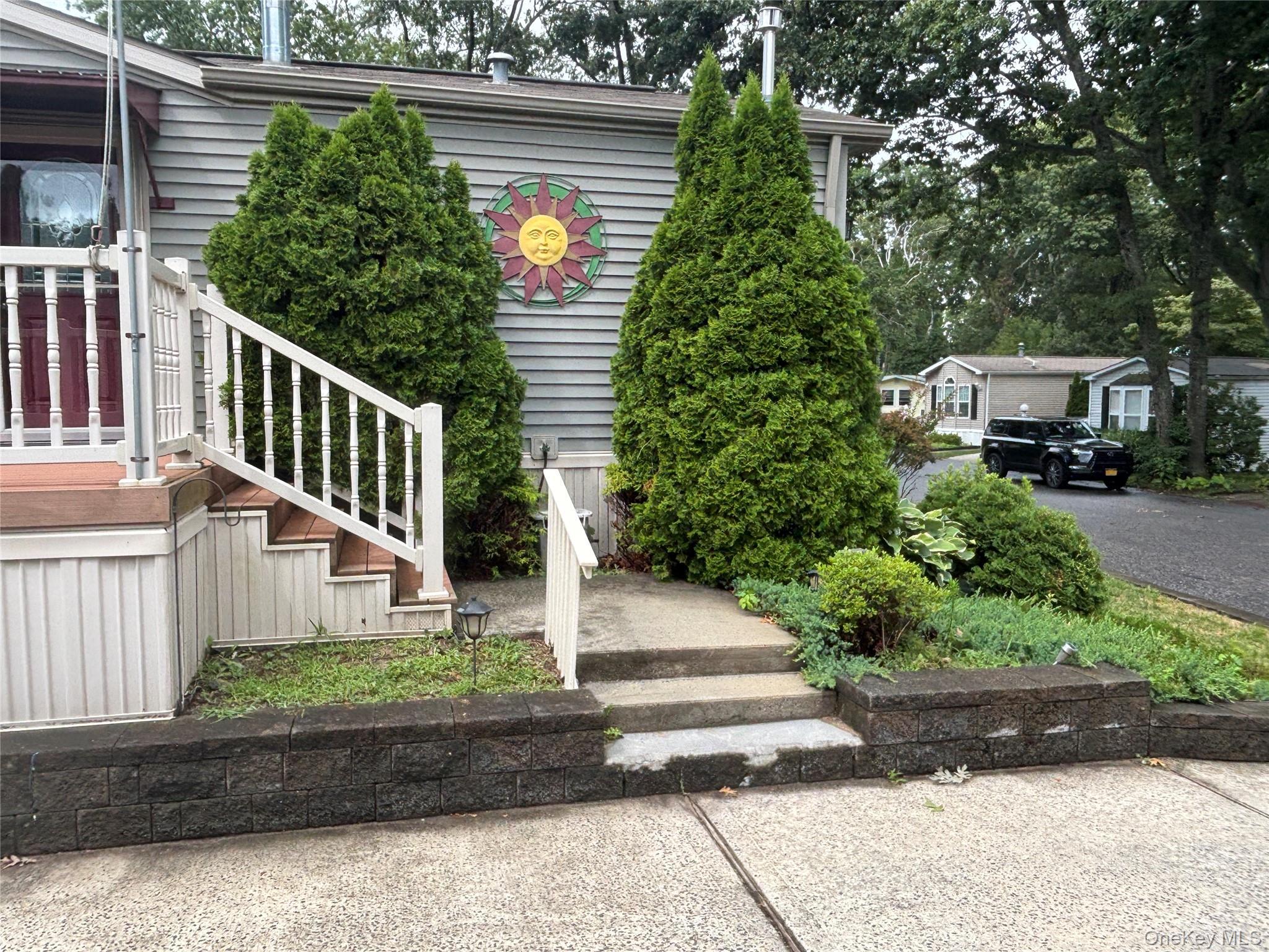 Single Family Old Country Road Suffolk County, NY 11901, MLS-1032525-6