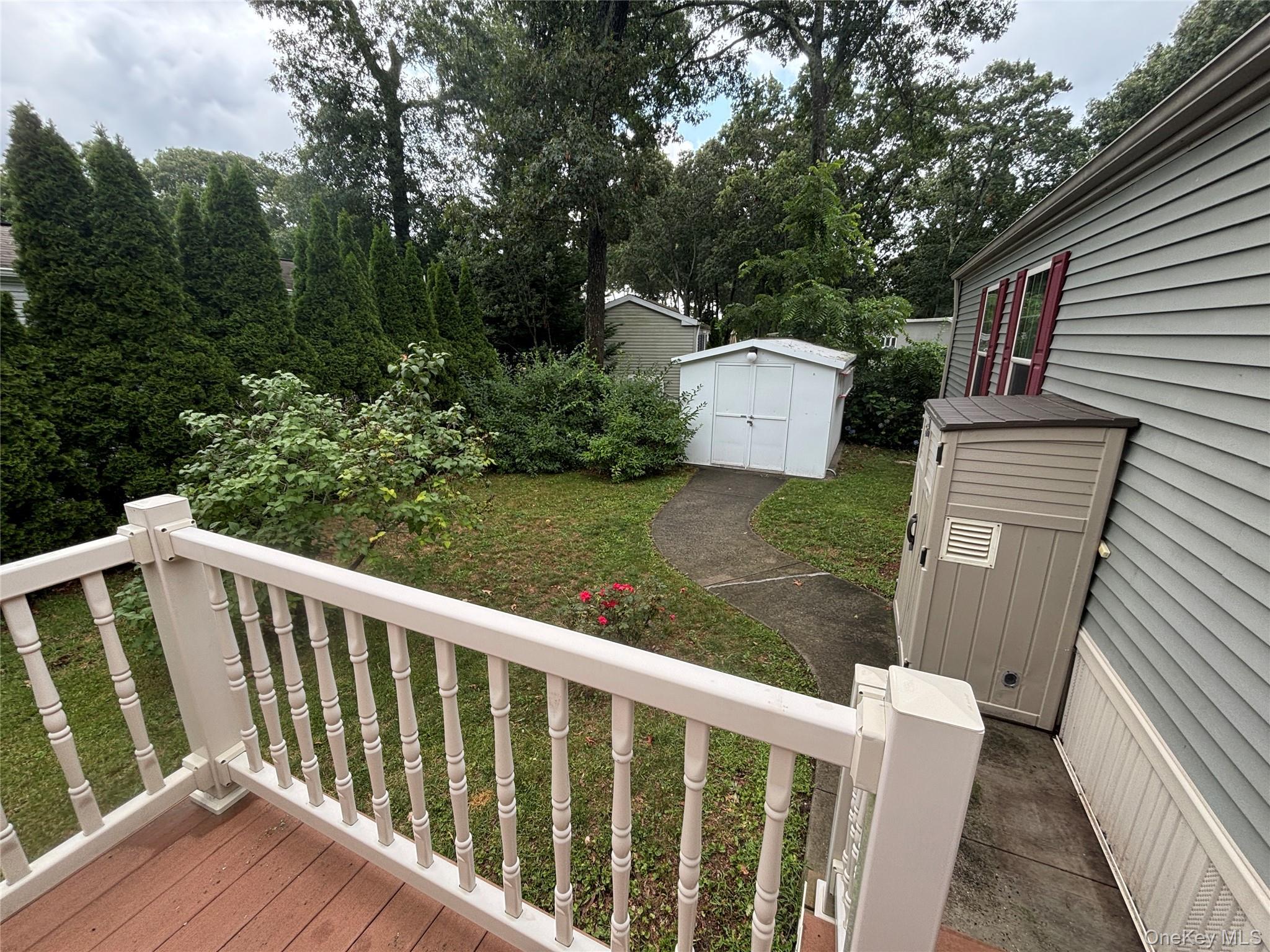 Single Family Old Country Road Suffolk County, NY 11901, MLS-1032525-8