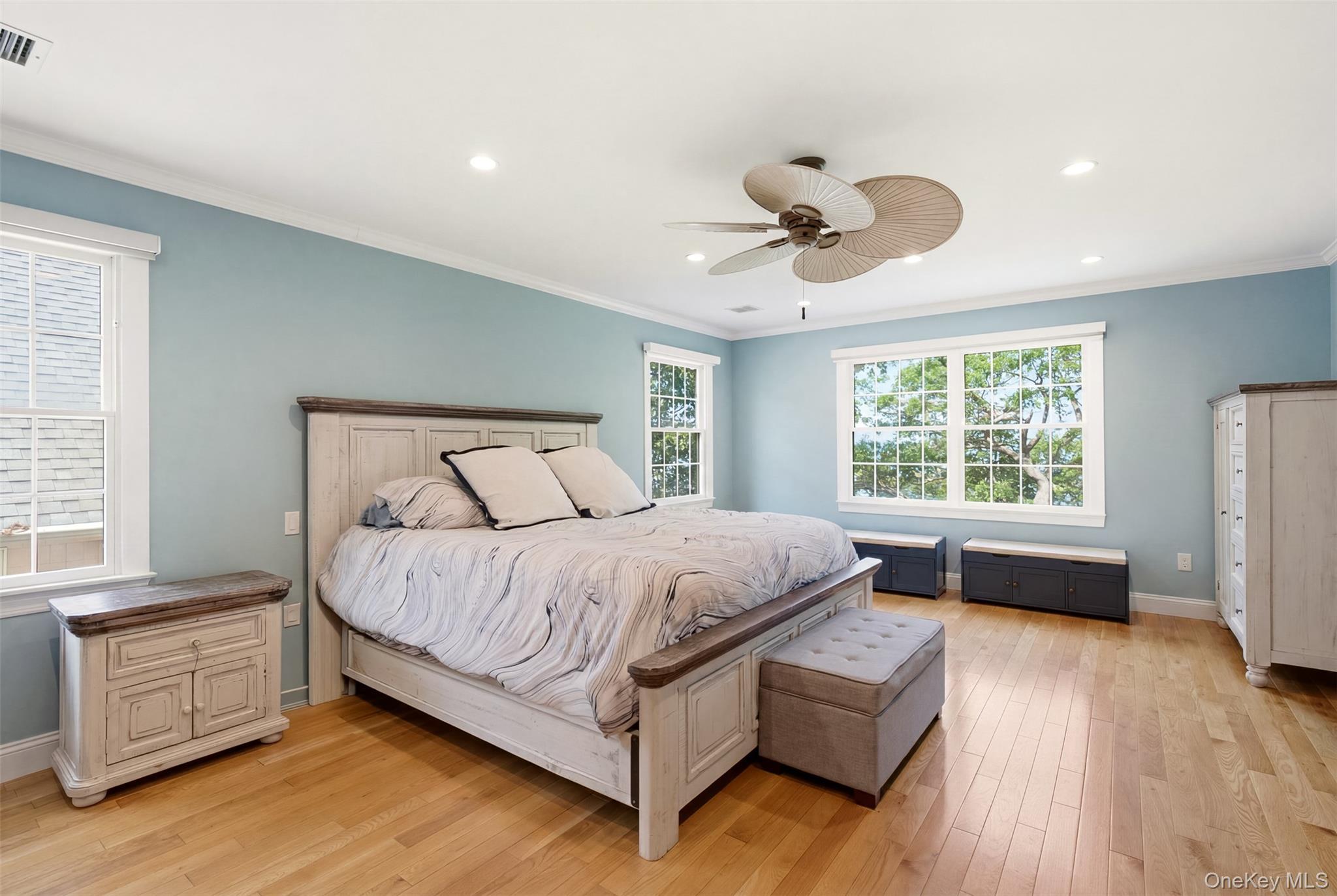 Single Family Eatons Neck Road  Suffolk County, NY 11768, MLS-1032526-15