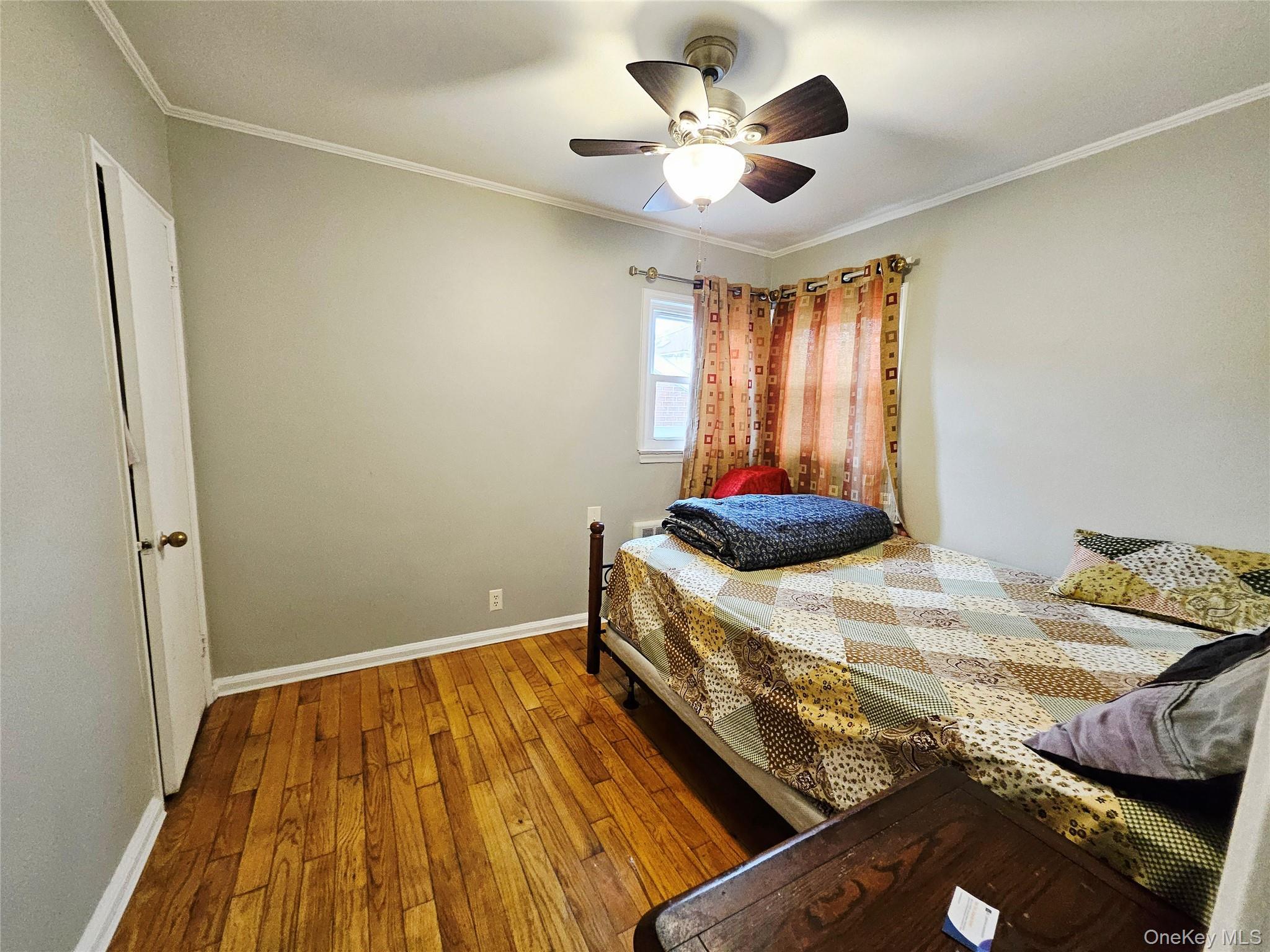 Single Family 251st Street Queens, NY 11426, MLS-1032529-22
