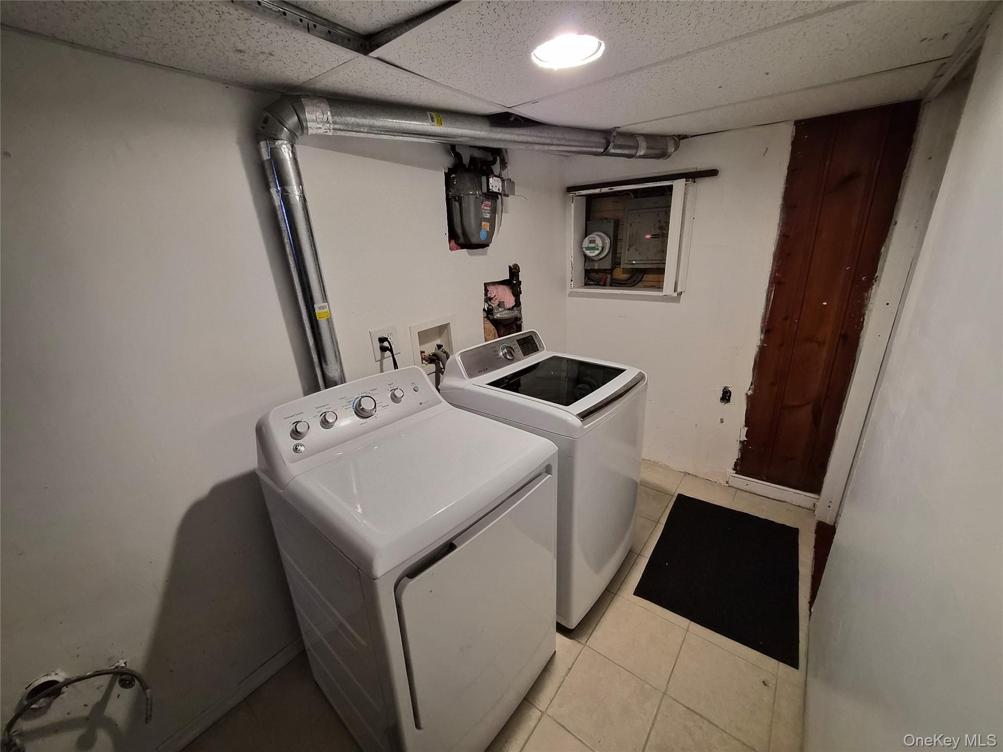 Single Family 251st Street  Queens, NY 11426, MLS-1032529-41
