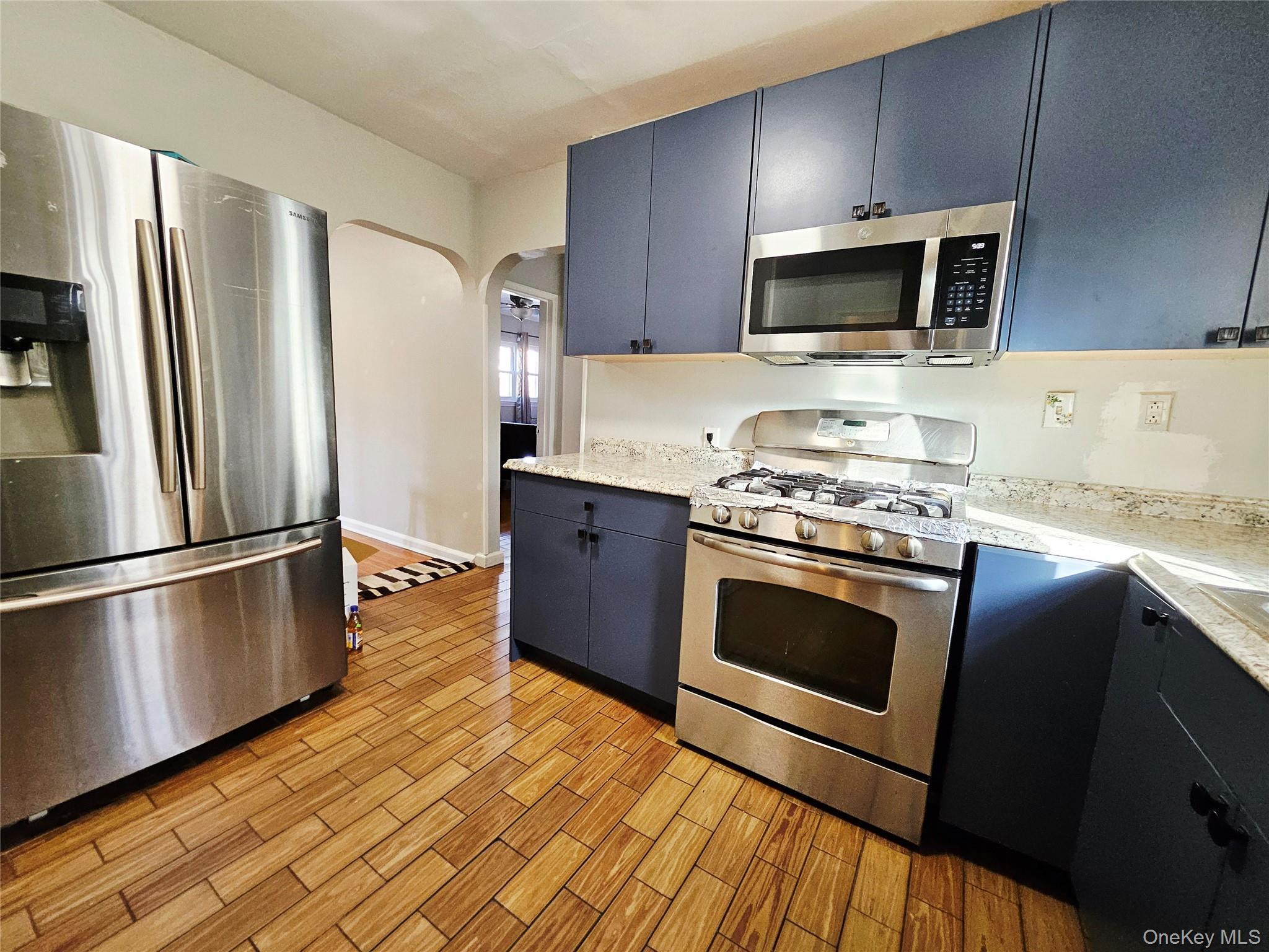 Single Family 251st Street Queens, NY 11426, MLS-1032529-8