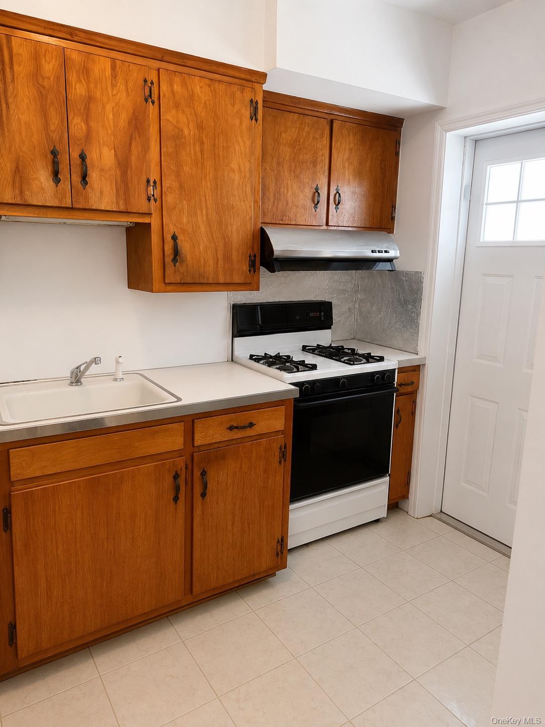 Single Family 116th Street Queens, NY 11356, MLS-1032533-6