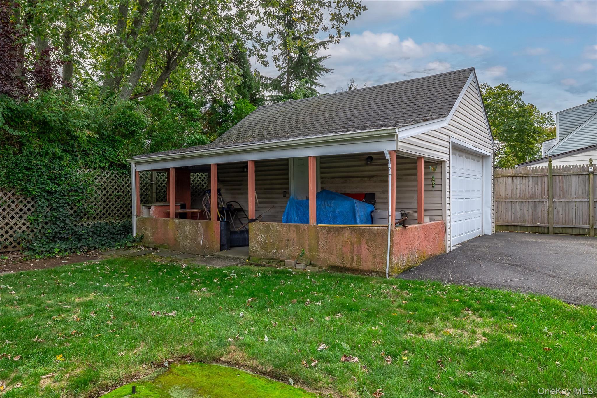 Single Family Oceanside Road  Nassau County, NY 11572, MLS-1032534-28