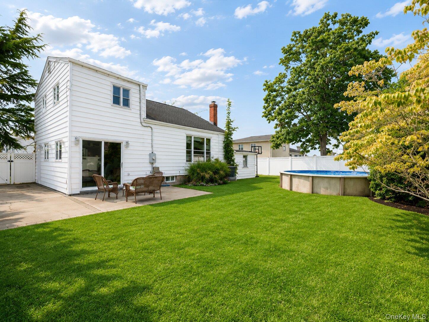 Single Family W 22nd Street  Suffolk County, NY 11729, MLS-1032535-16