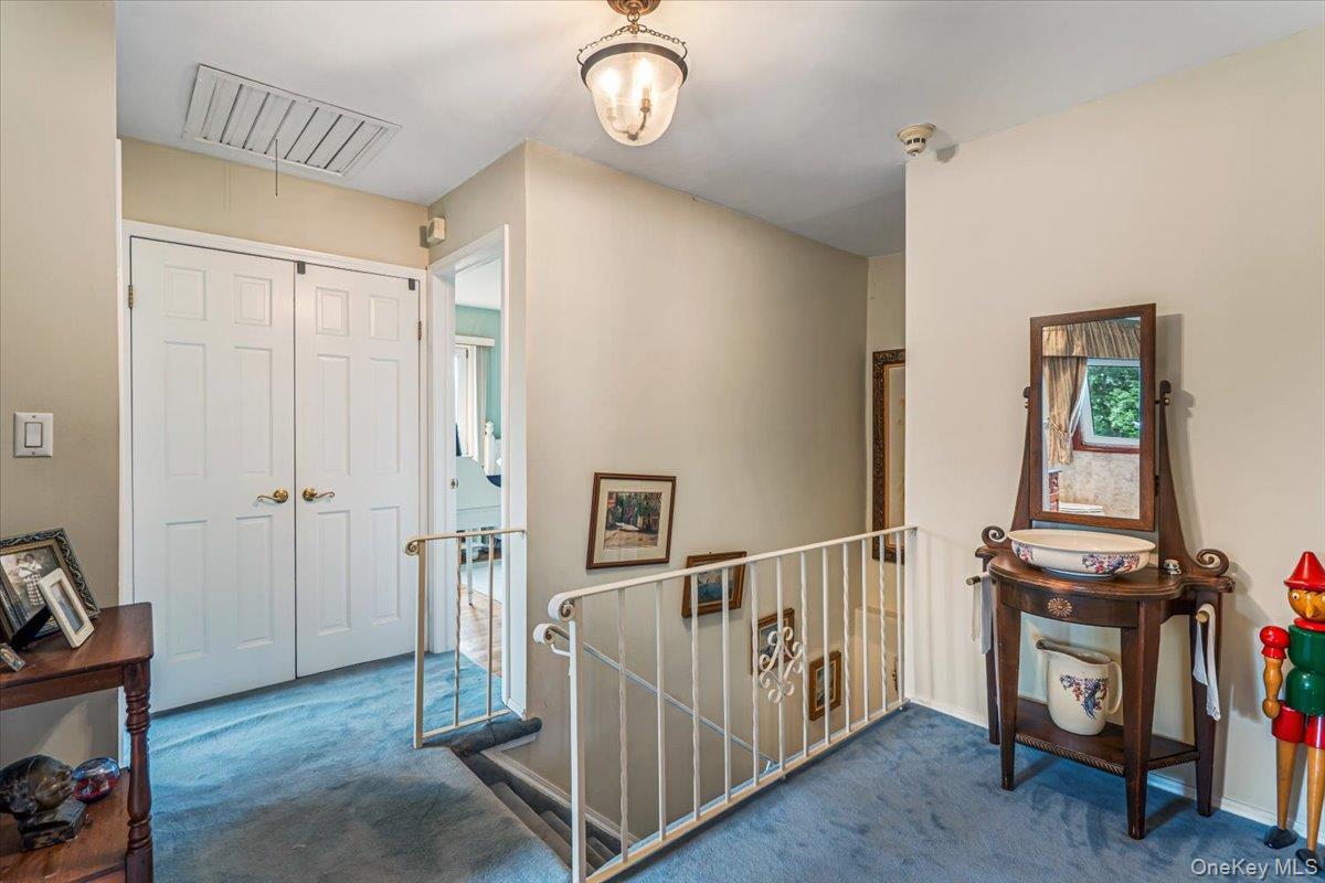 Single Family Hillcrest Avenue Queens, NY 11363, MLS-1032539-14
