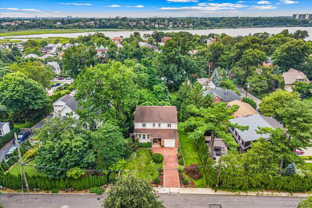 Single Family Hillcrest Avenue Queens, NY 11363, MLS-1032539-3
