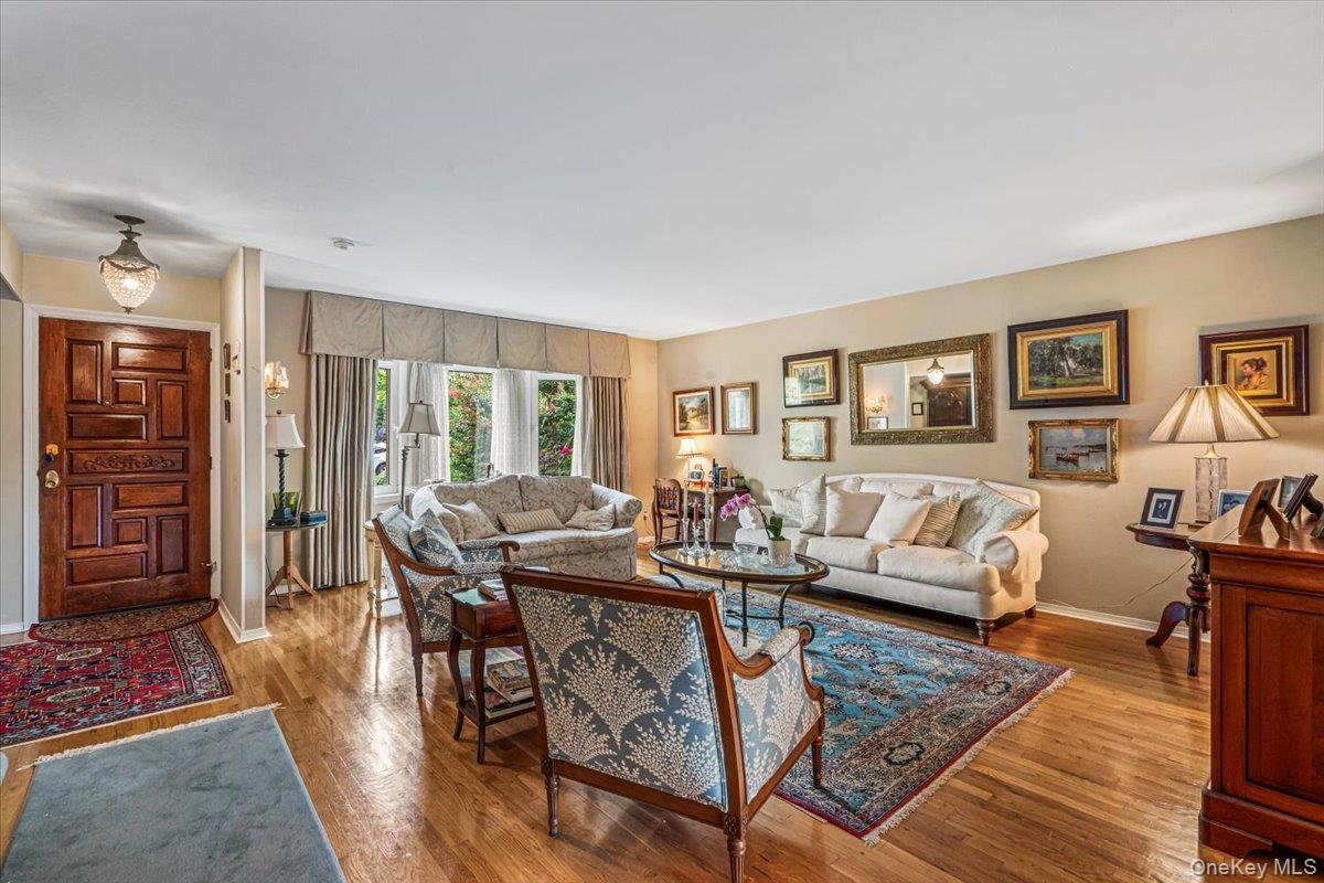 Single Family Hillcrest Avenue Queens, NY 11363, MLS-1032539-4
