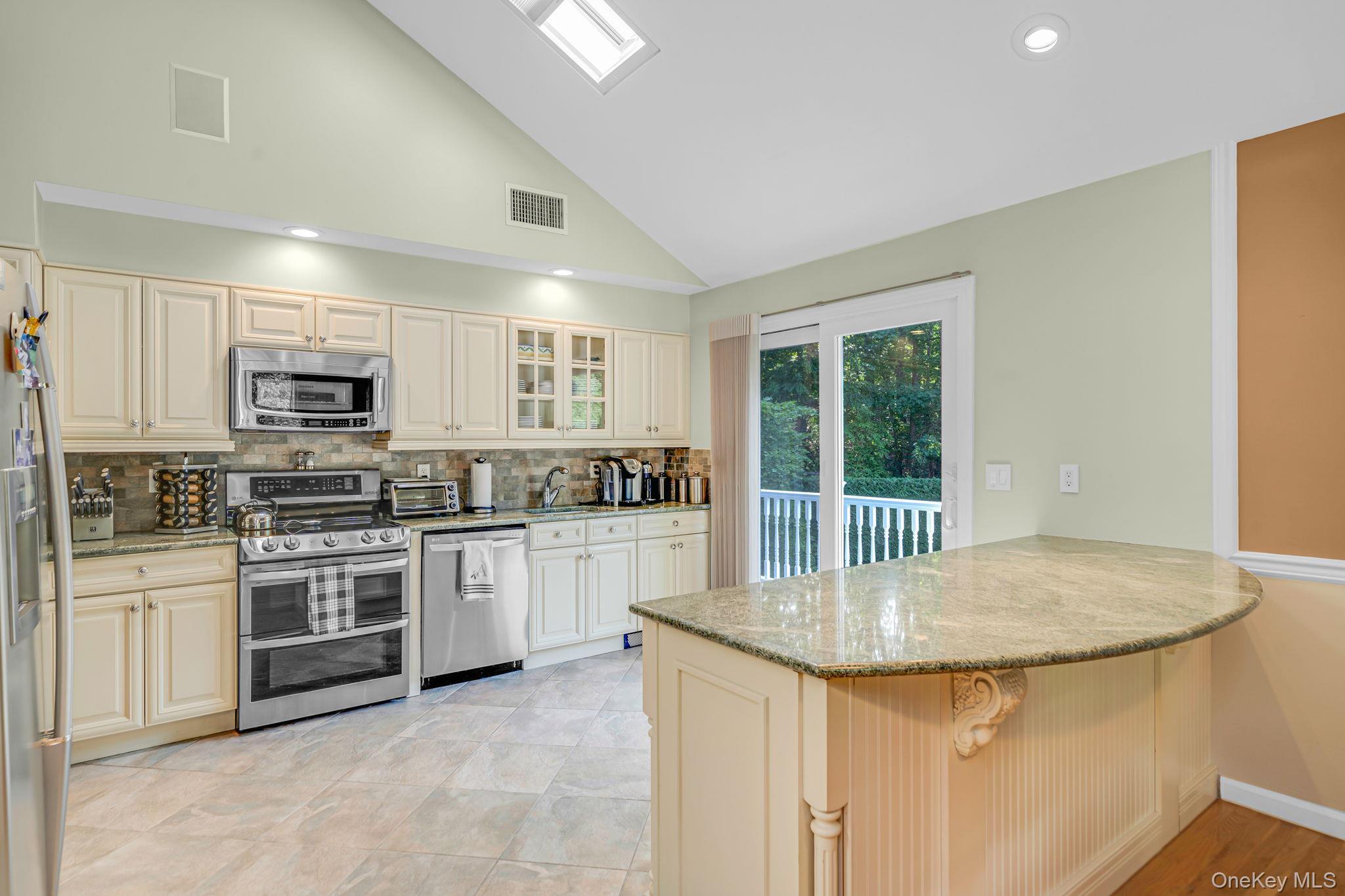 Single Family Old Homestead Road  Suffolk County, NY 11777, MLS-1032540-11