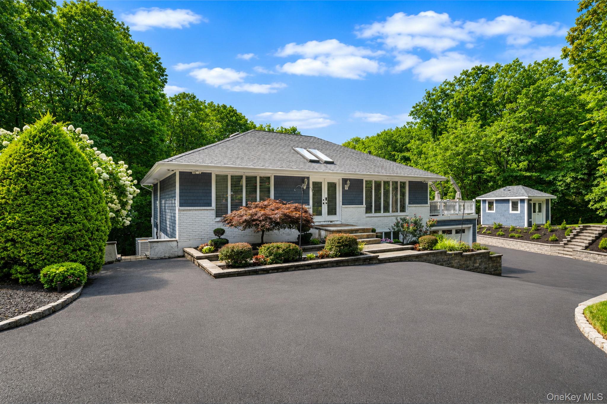Single Family Old Homestead Road  Suffolk County, NY 11777, MLS-1032540-2