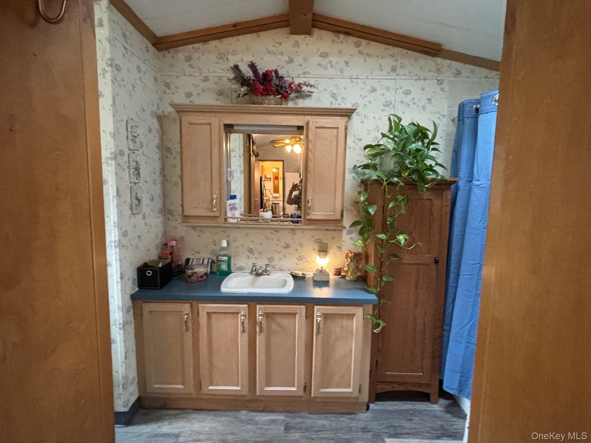 Single Family Old Country Road Suffolk County, NY 11901, MLS-1032547-27