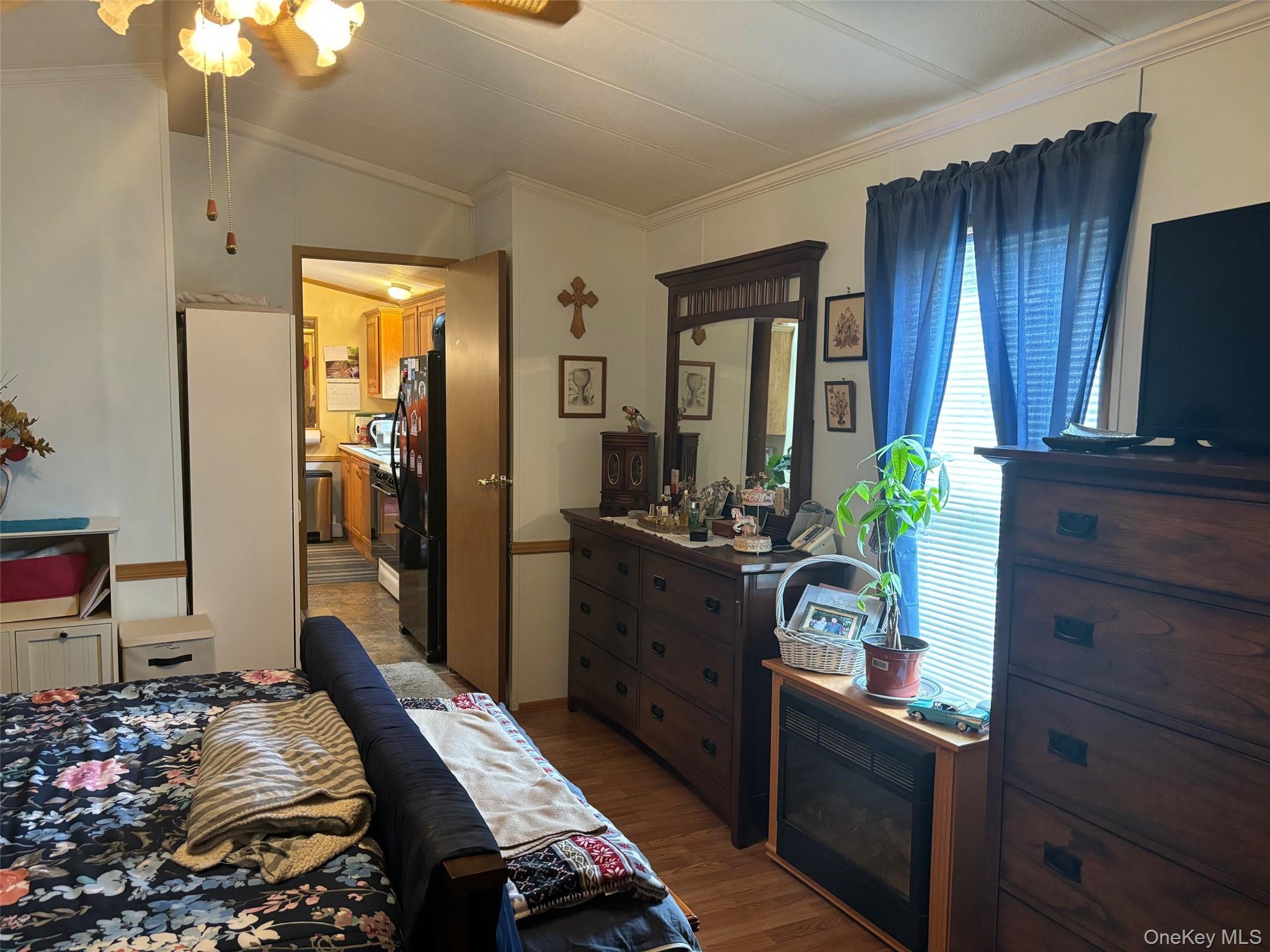Single Family Old Country Road Suffolk County, NY 11901, MLS-1032547-33