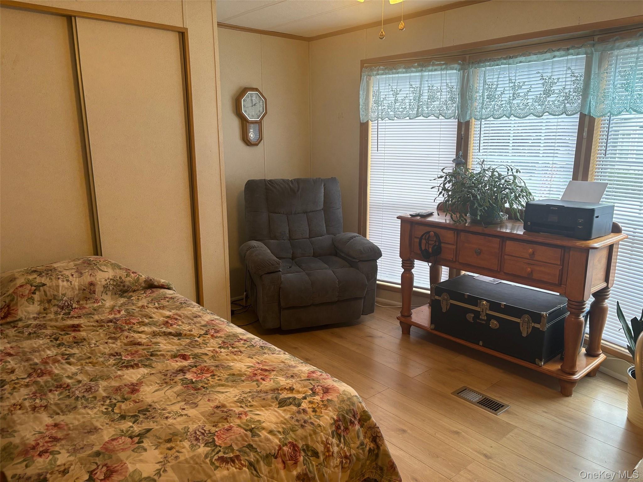 Single Family Old Country Road Suffolk County, NY 11901, MLS-1032547-37